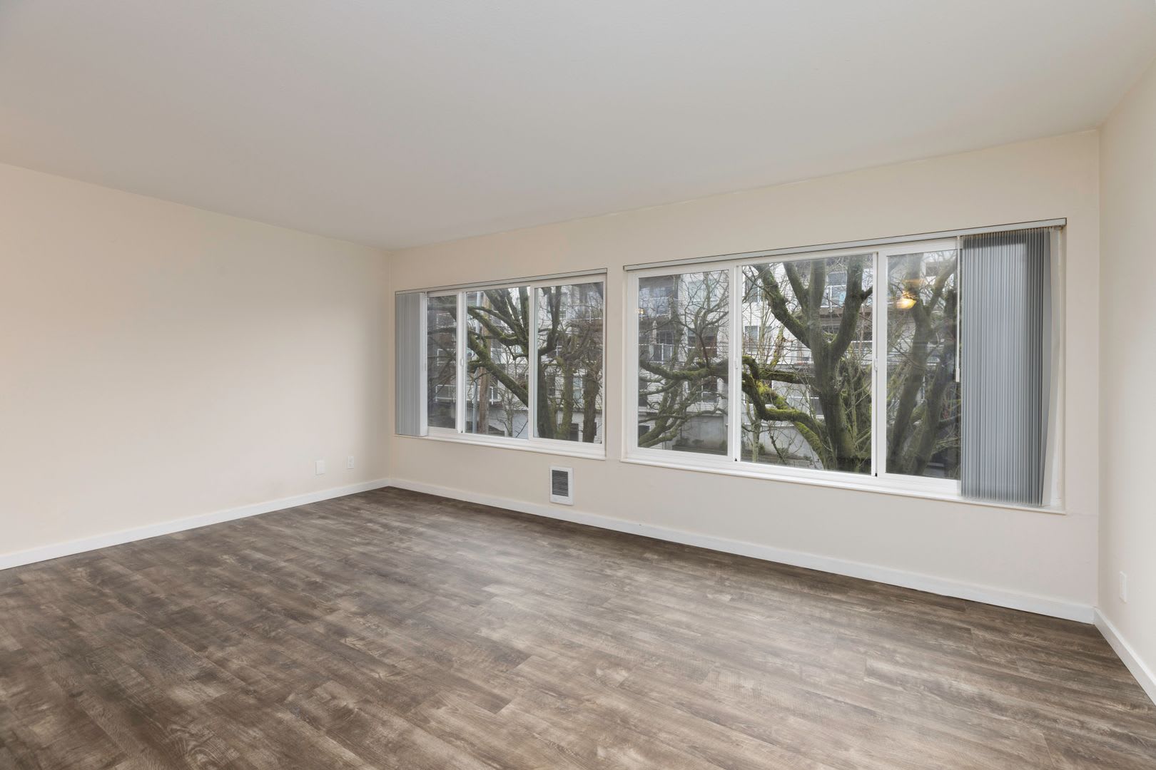Cordova Apartments – photo 3