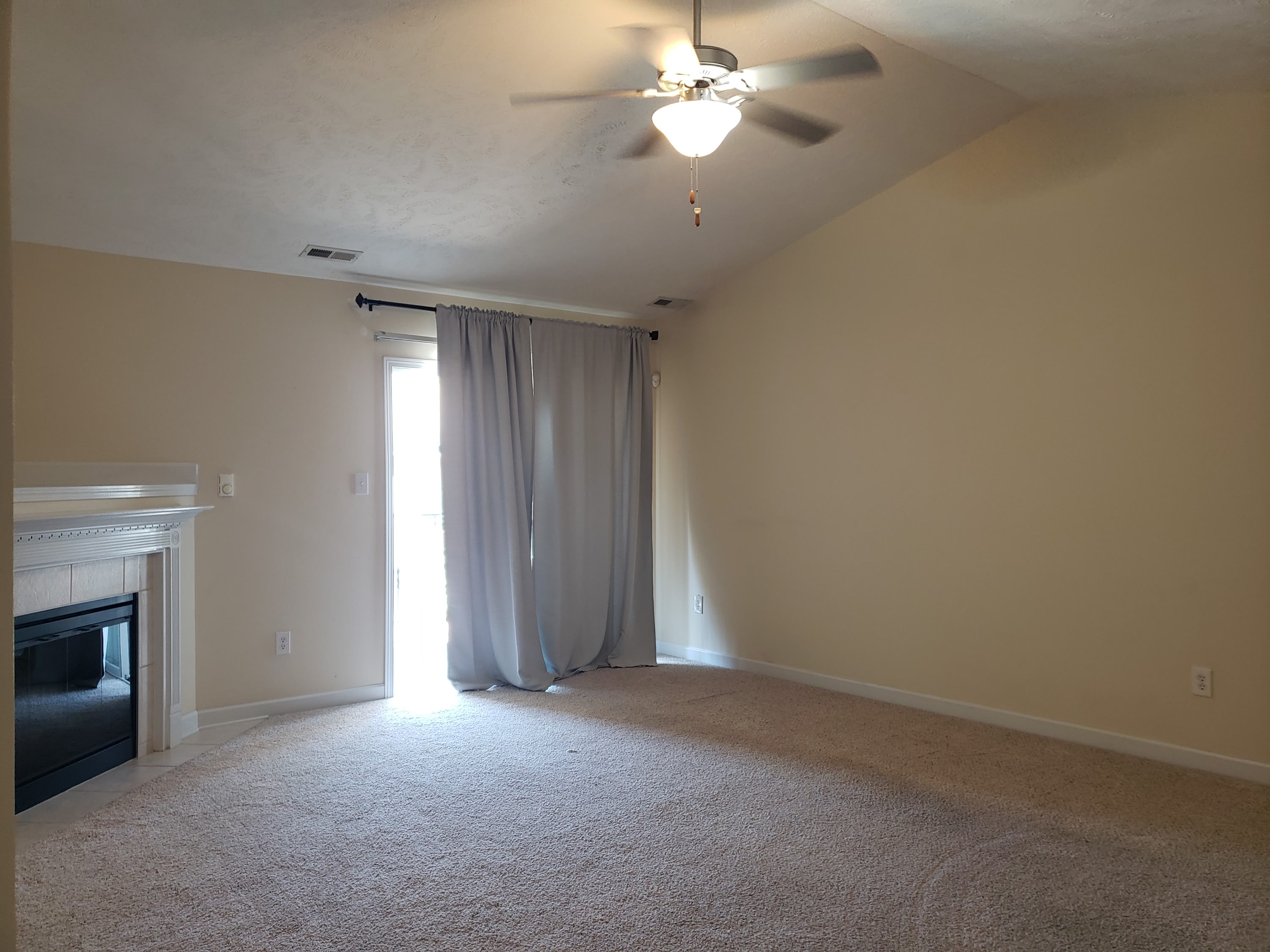 1800 Balmoral Drive – photo 3