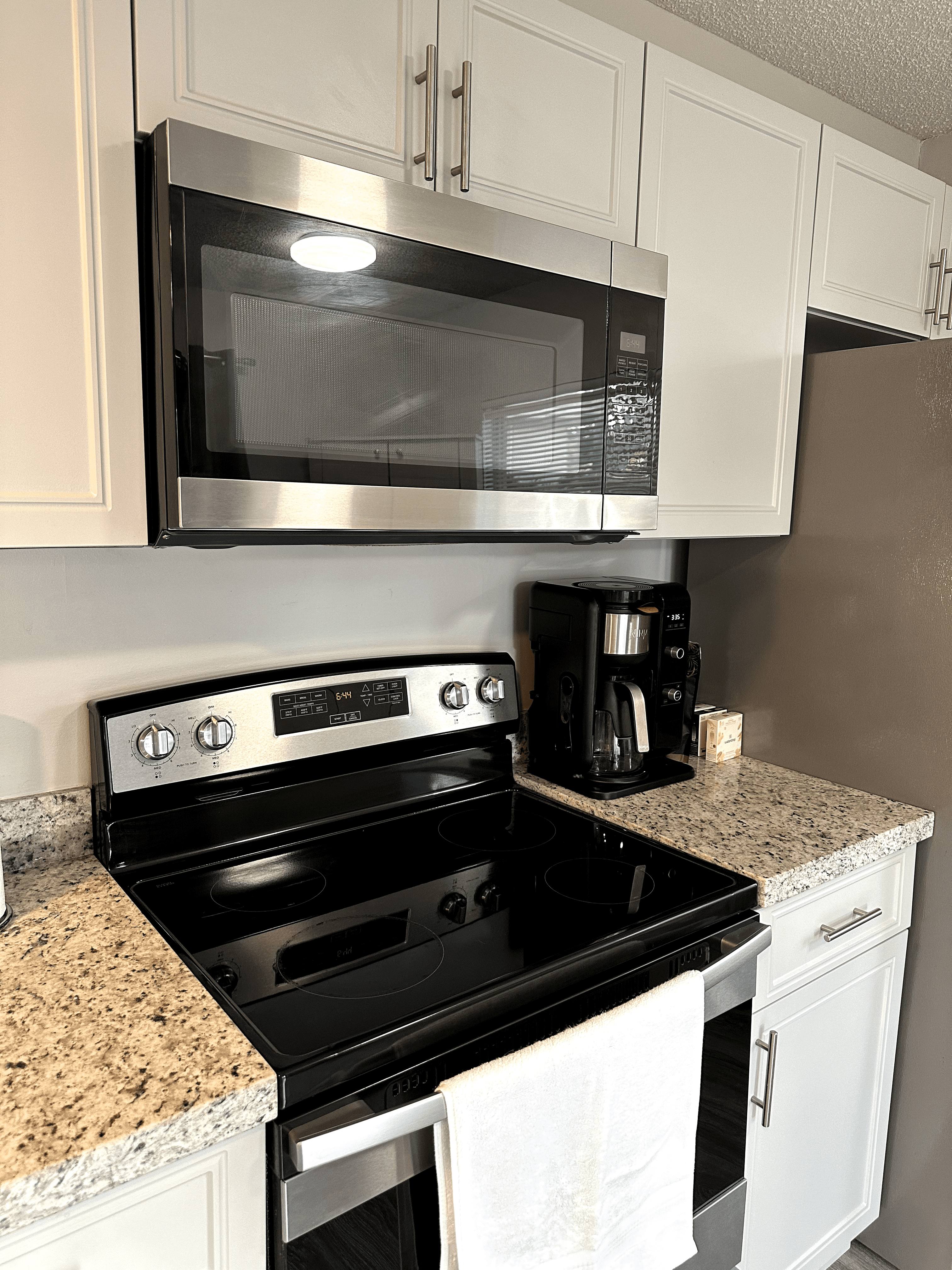 8145 Bridgewater Court – photo 5