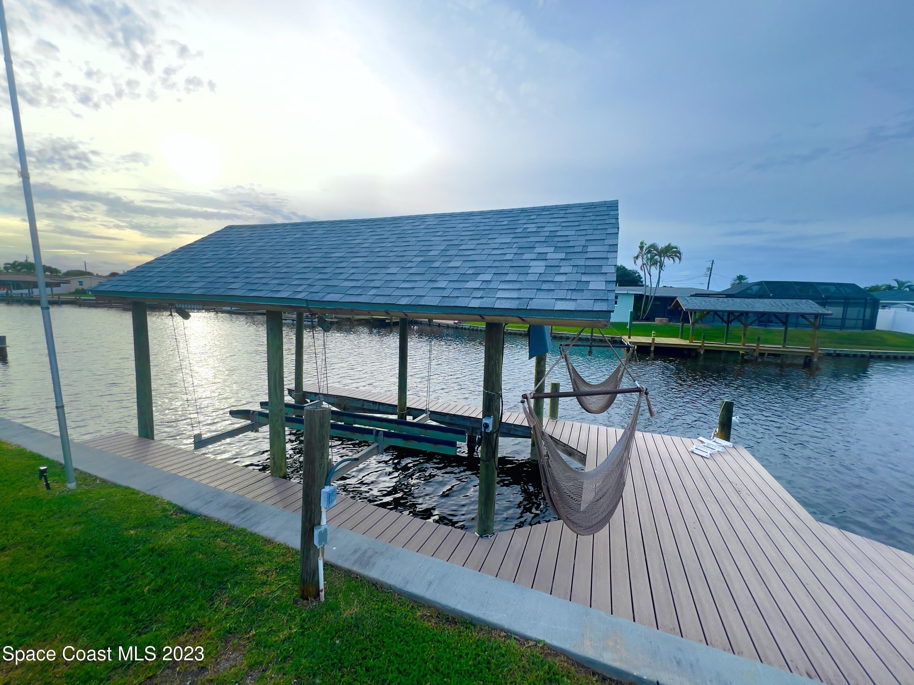 380 Diana Boulevard – photo 3