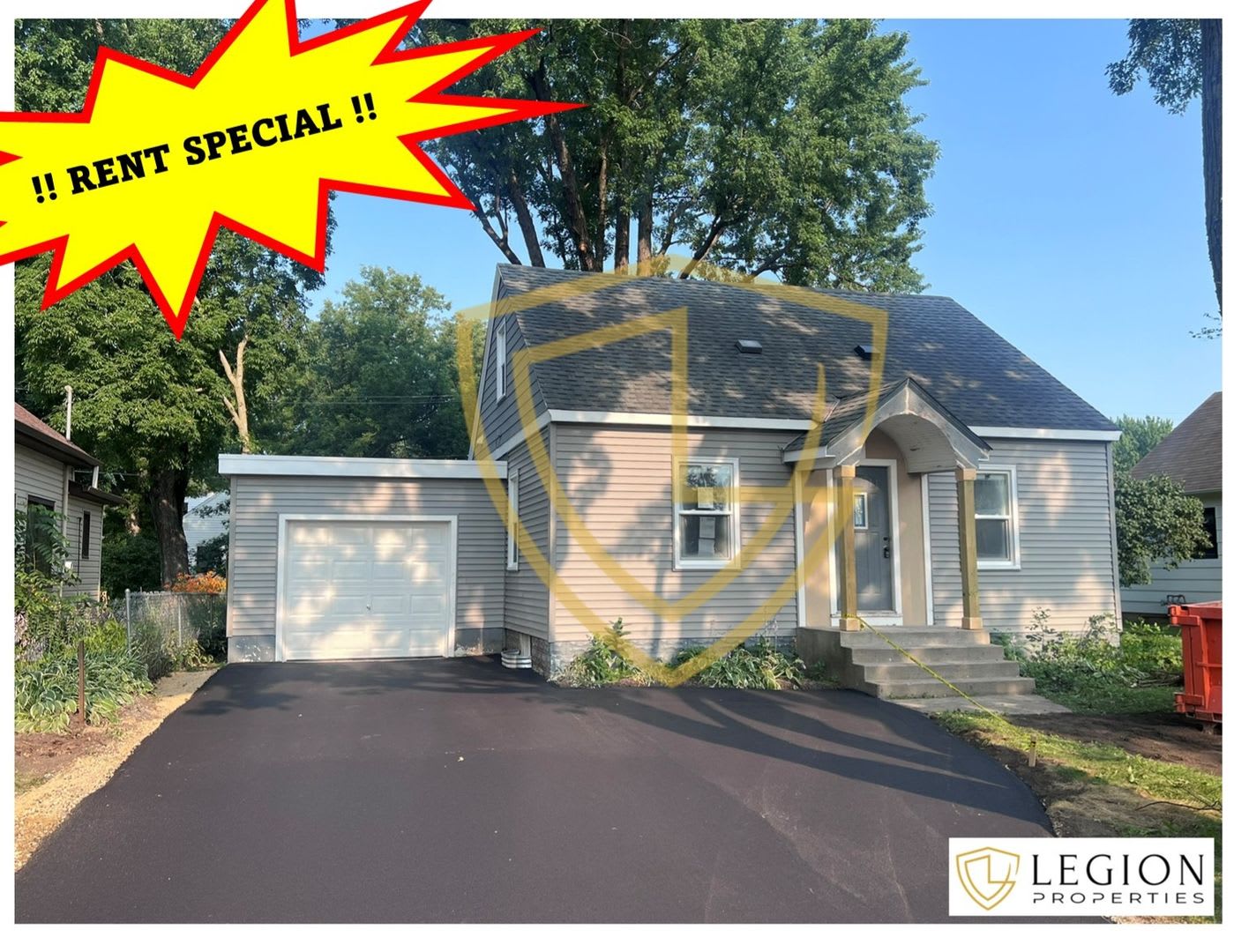 **RENT SPECIAL!!** Adorable 3 Bedroom Fully Renovated Home! – photo 1