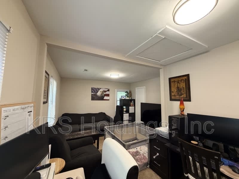 60 Sycamore Avenue – photo 5