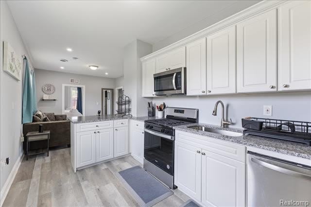885 Clairmount Street – photo 5