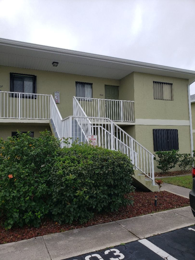 LAKESHORE CONDOMINIUM DEEP CREEK $2400 – photo 1