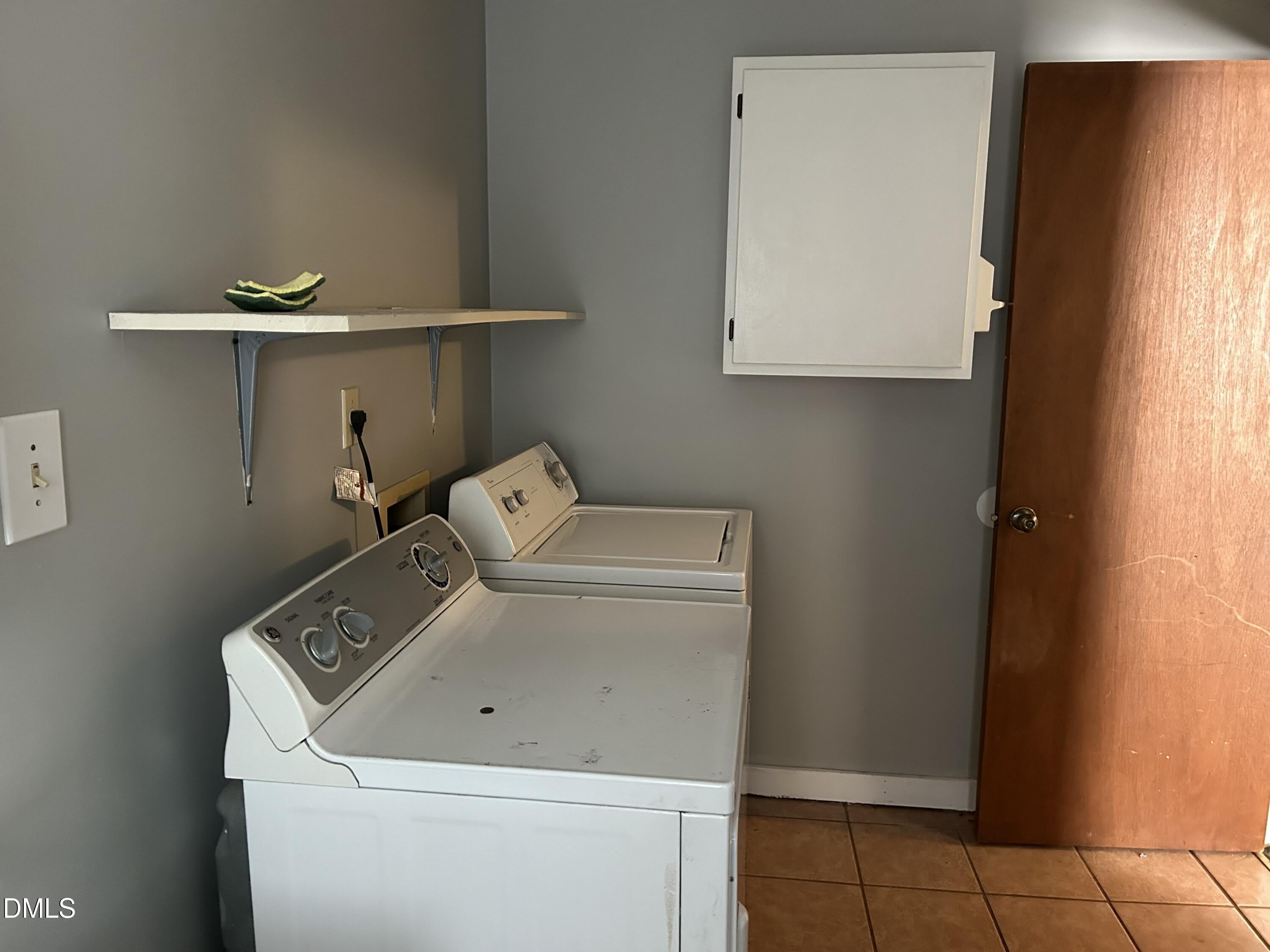 1032 Little Avenue – photo 3