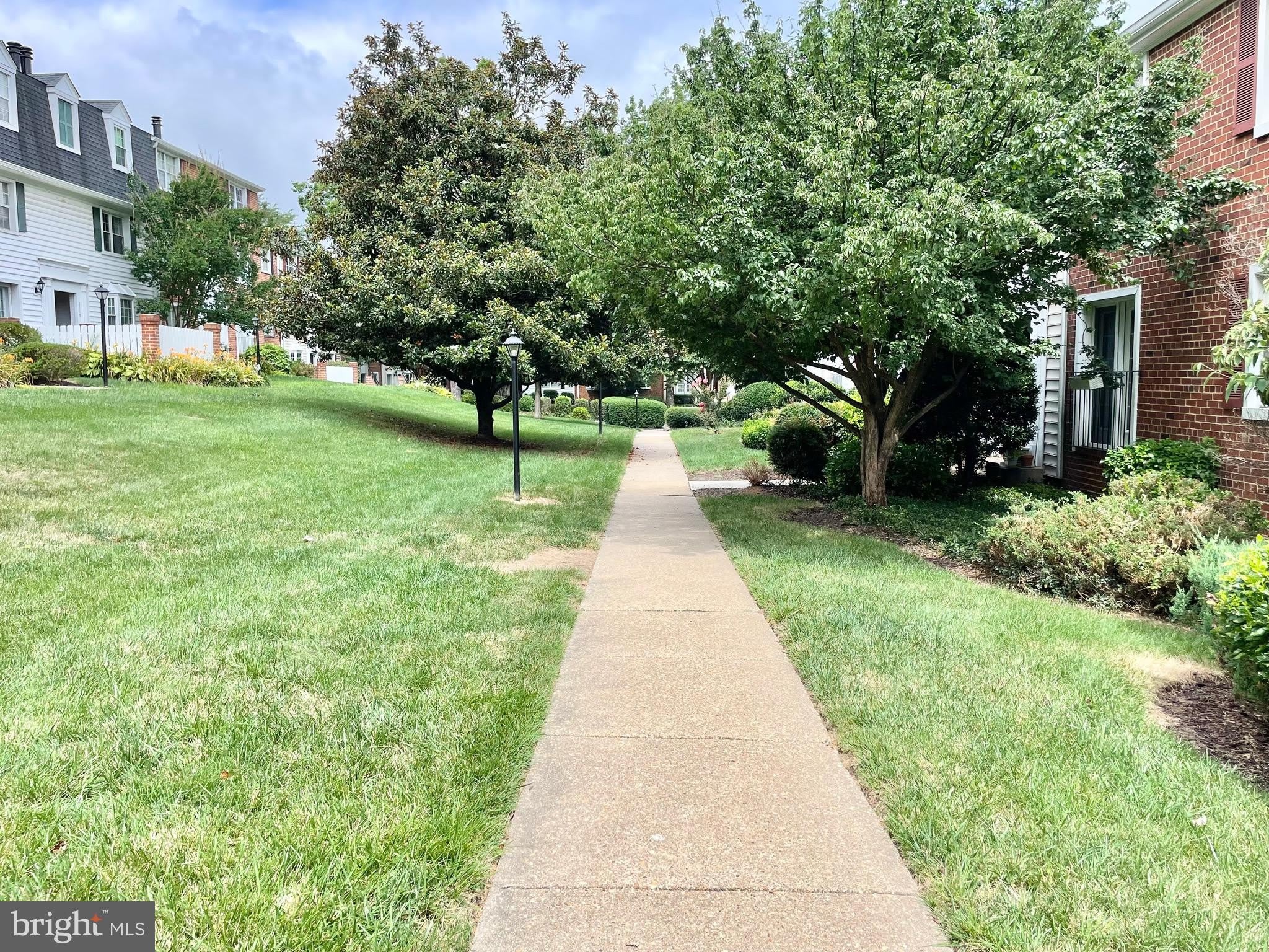 2713 S WALTER REED Drive – photo 4