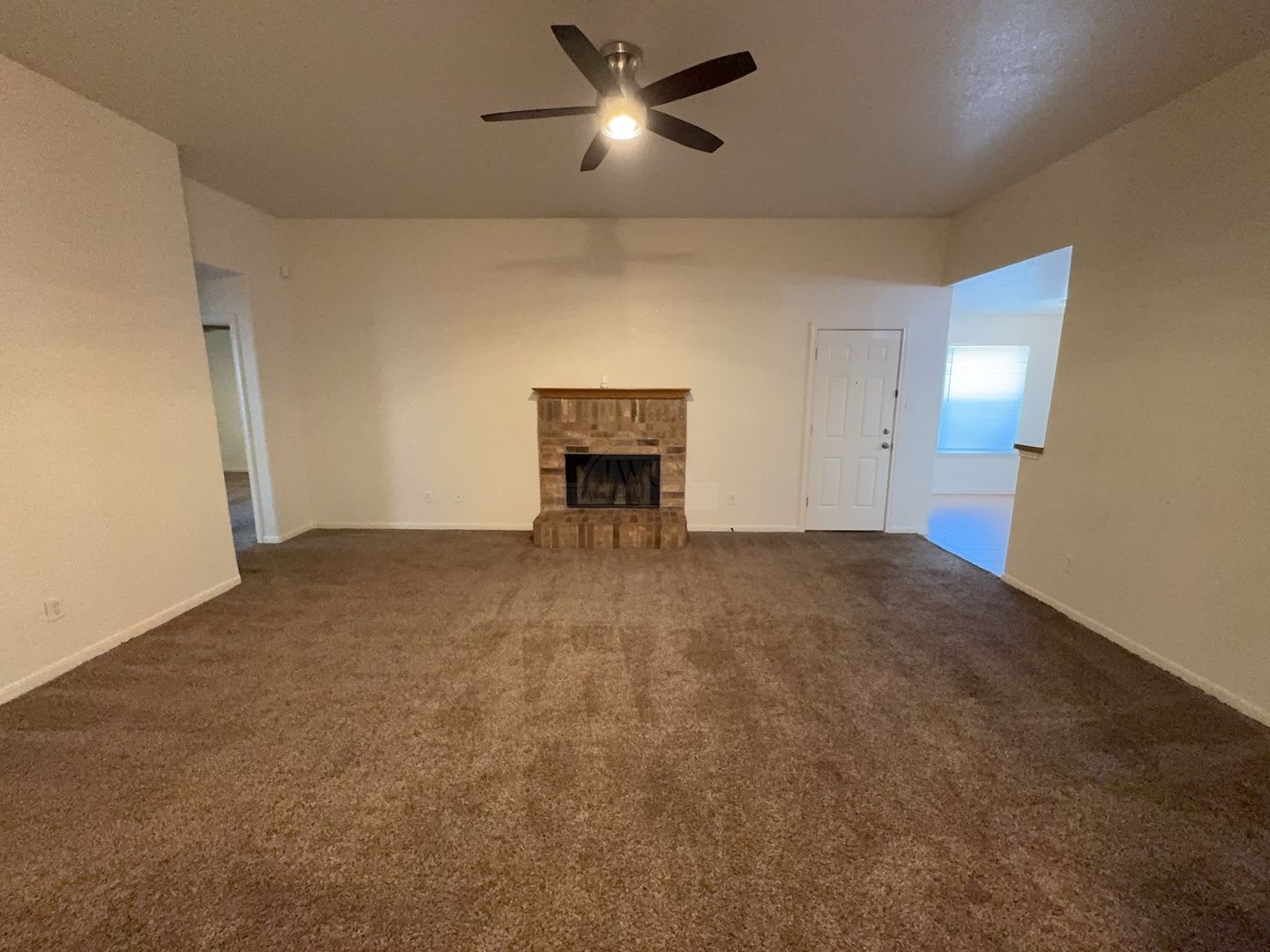 1401 Trailboss Dr – photo 2