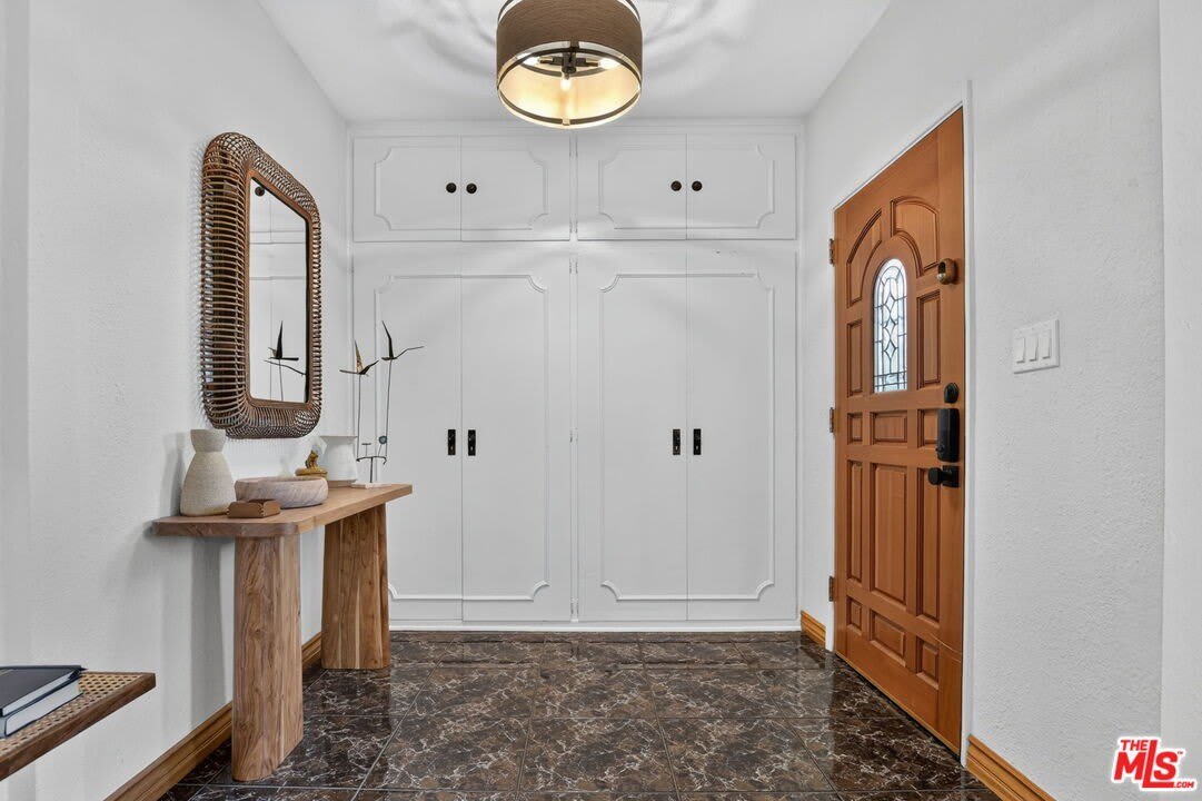 9001 Lloyd Pl – photo 5