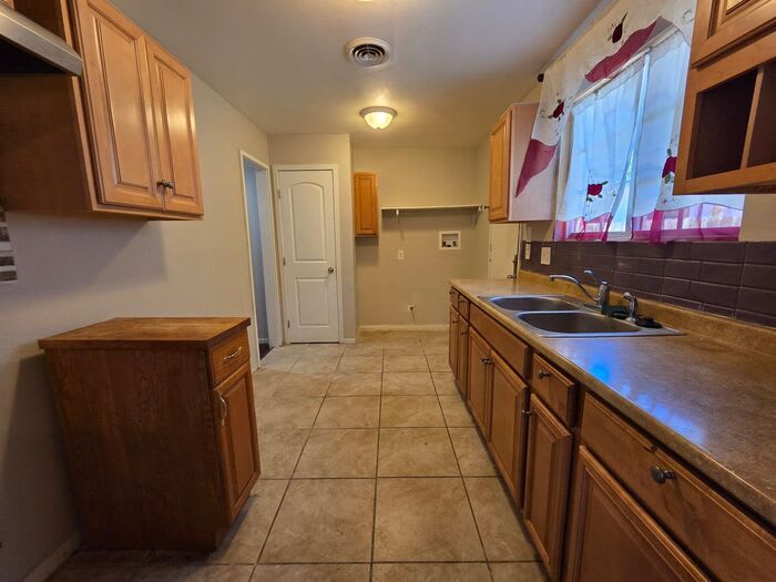 38577 Friendly Avenue – photo 5