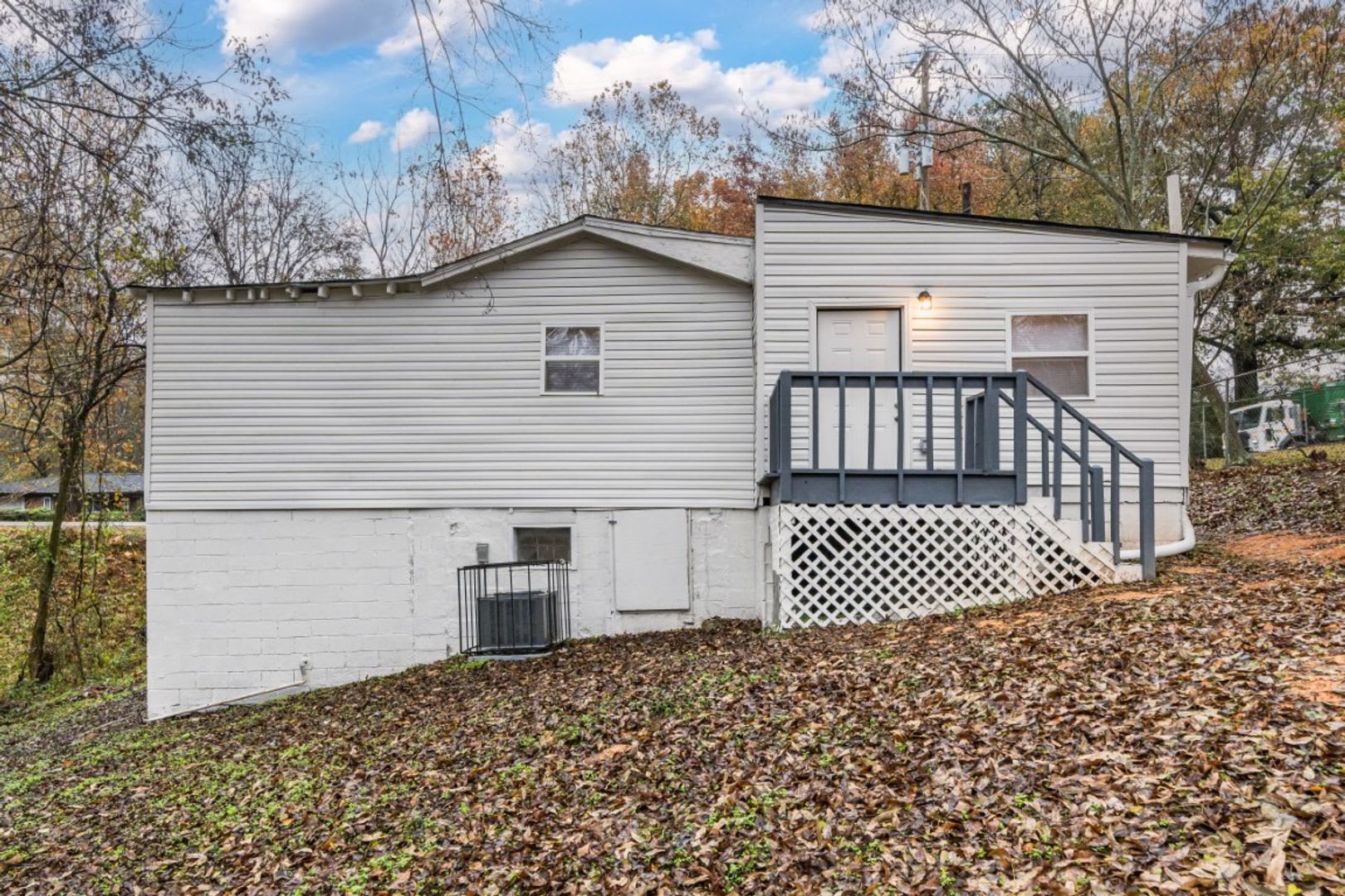 Beautifully Renovated 3BR/2BA Home on Forest Road in Hueytown – Now Accepting Section 8! – photo 3
