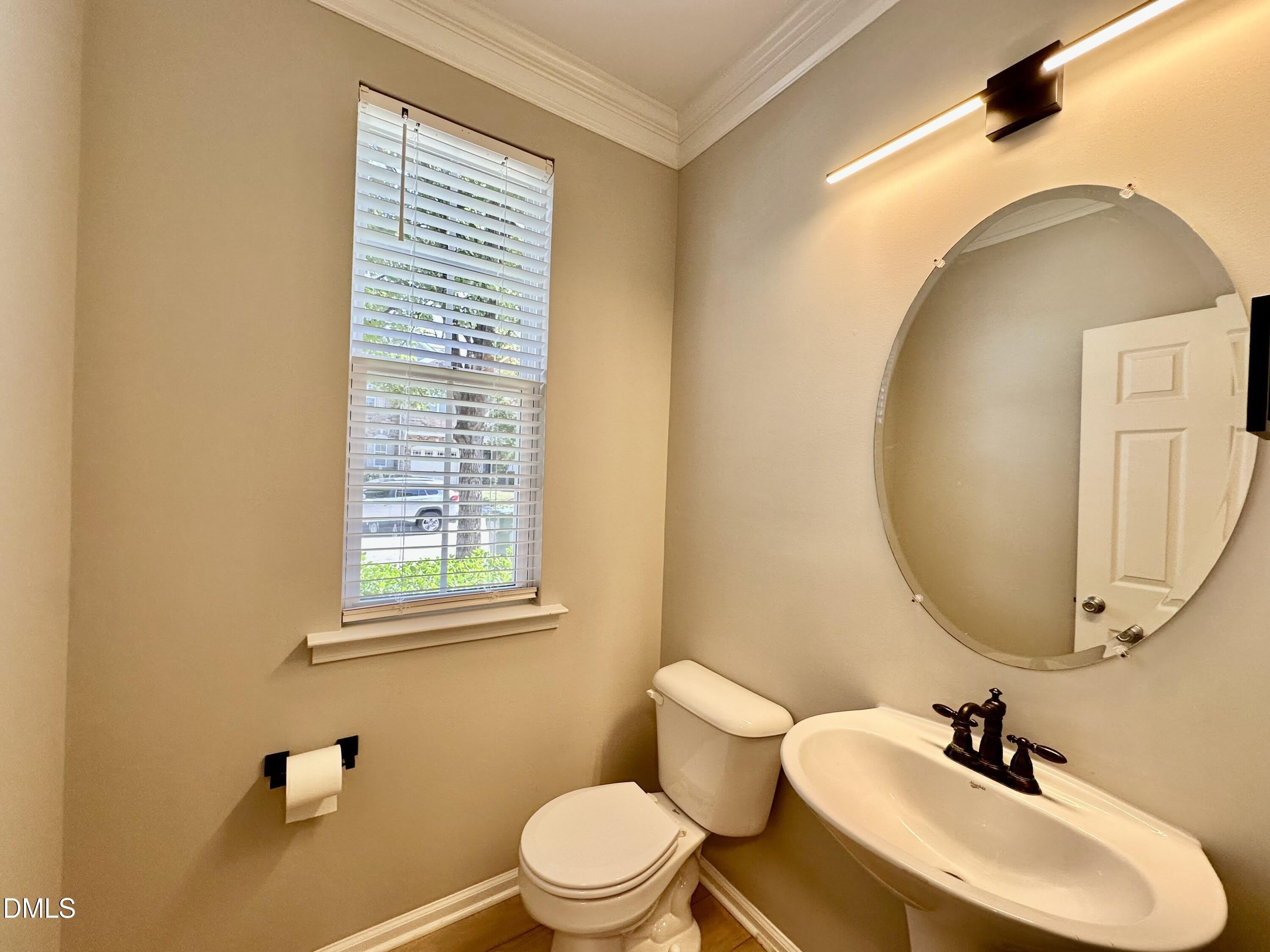 323 Longchamp Lane – photo 4