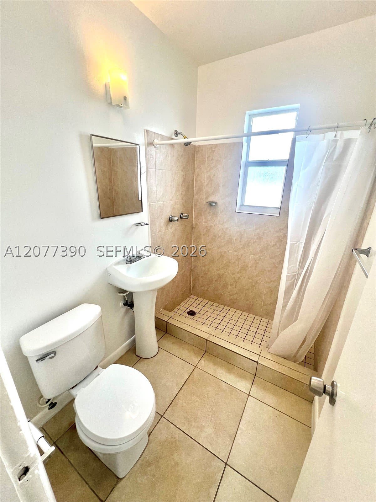 688 NE 85th St – photo 5