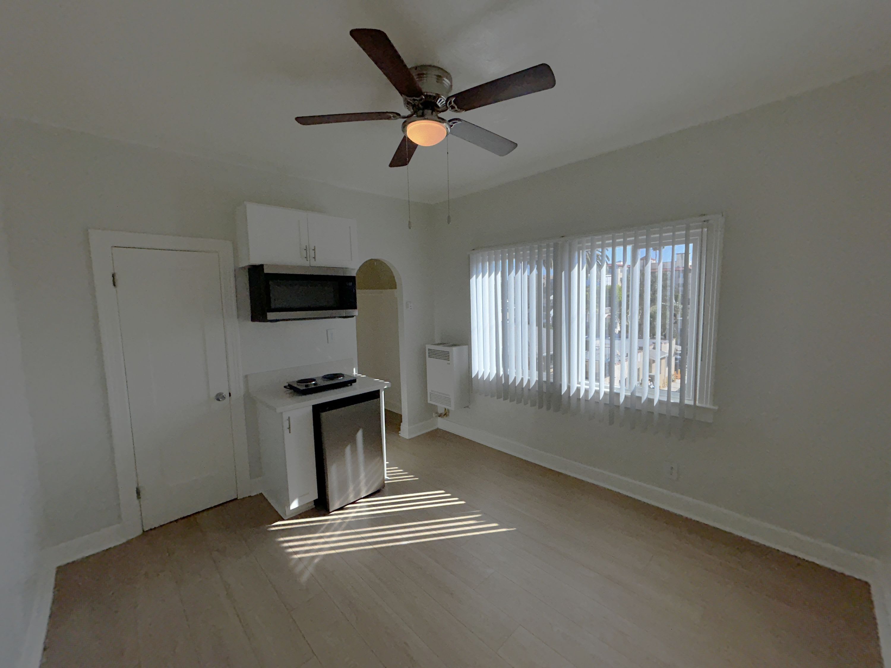 320 N. Ardmore Avenue – photo 3