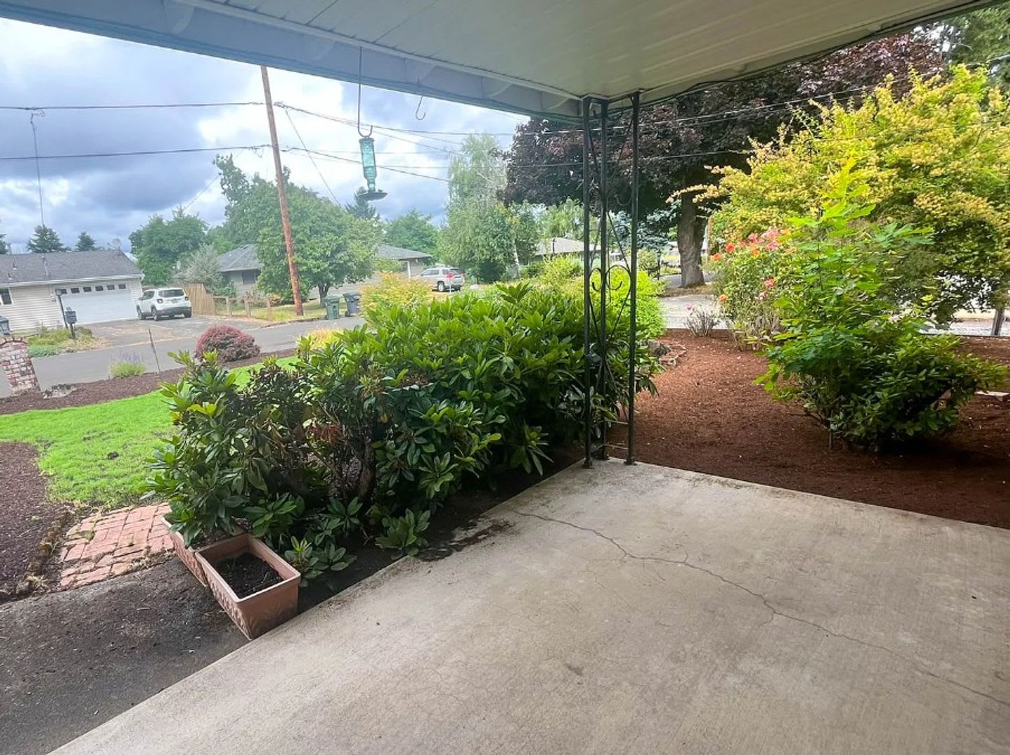 Charming Milwaukie Home in a Convenient Neighborhood – photo 3
