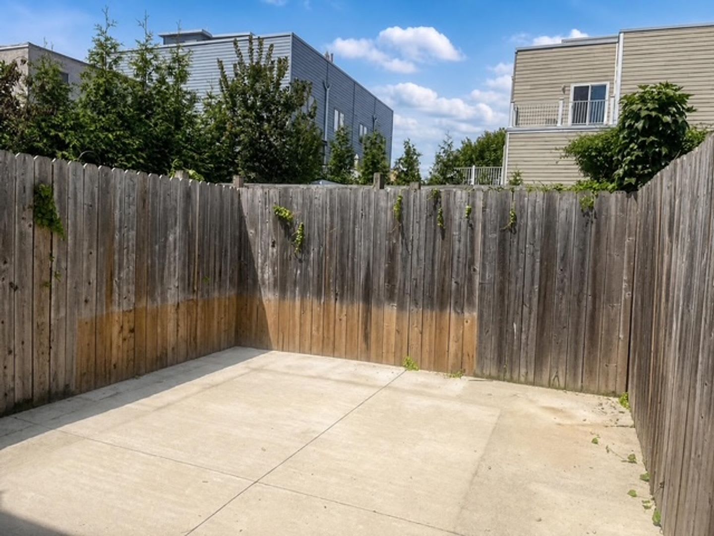 4 Bedroom 2 Bathroom – photo 4