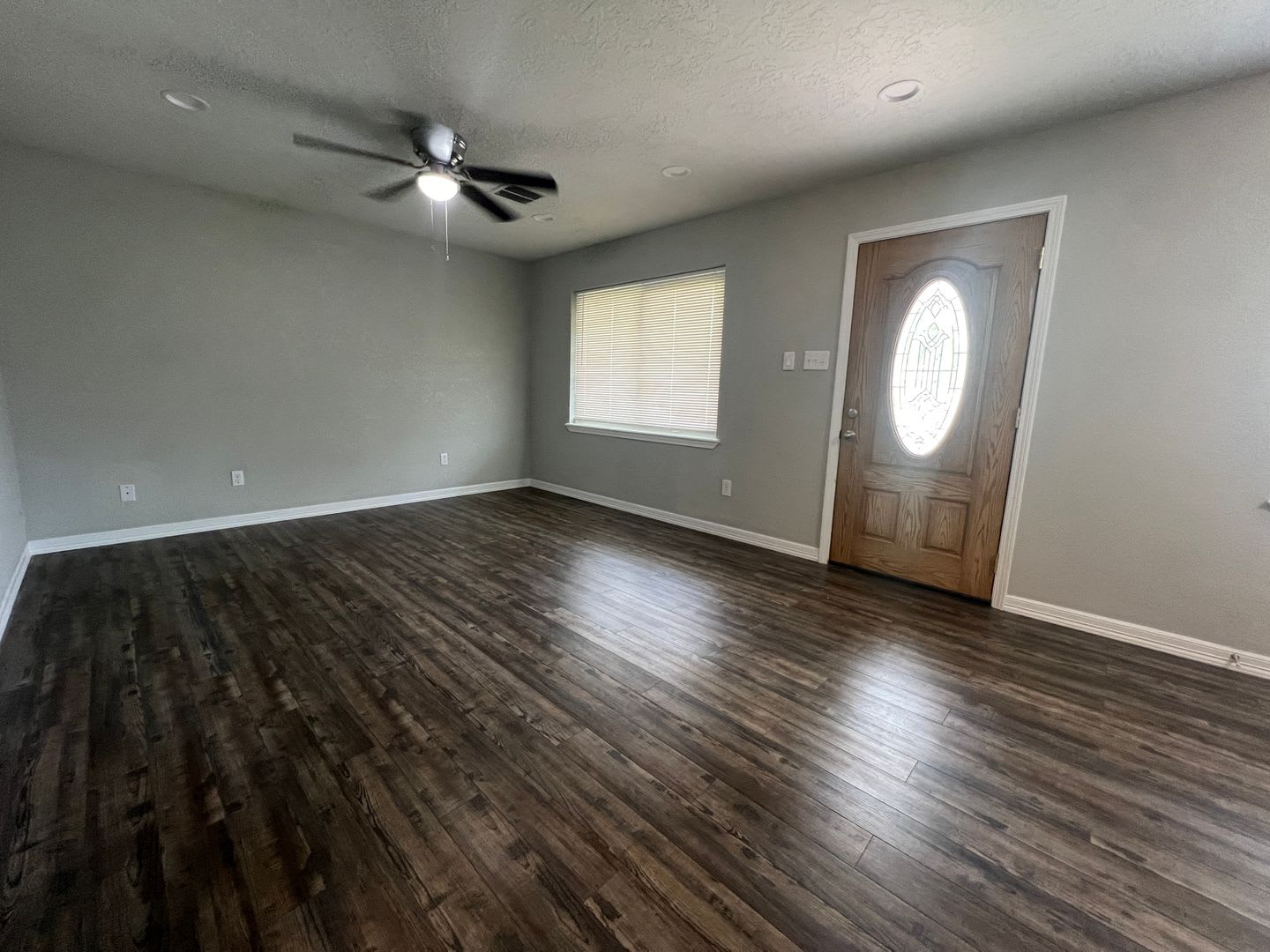 6407 NW Euclid Ave- COMING SOON! – photo 3