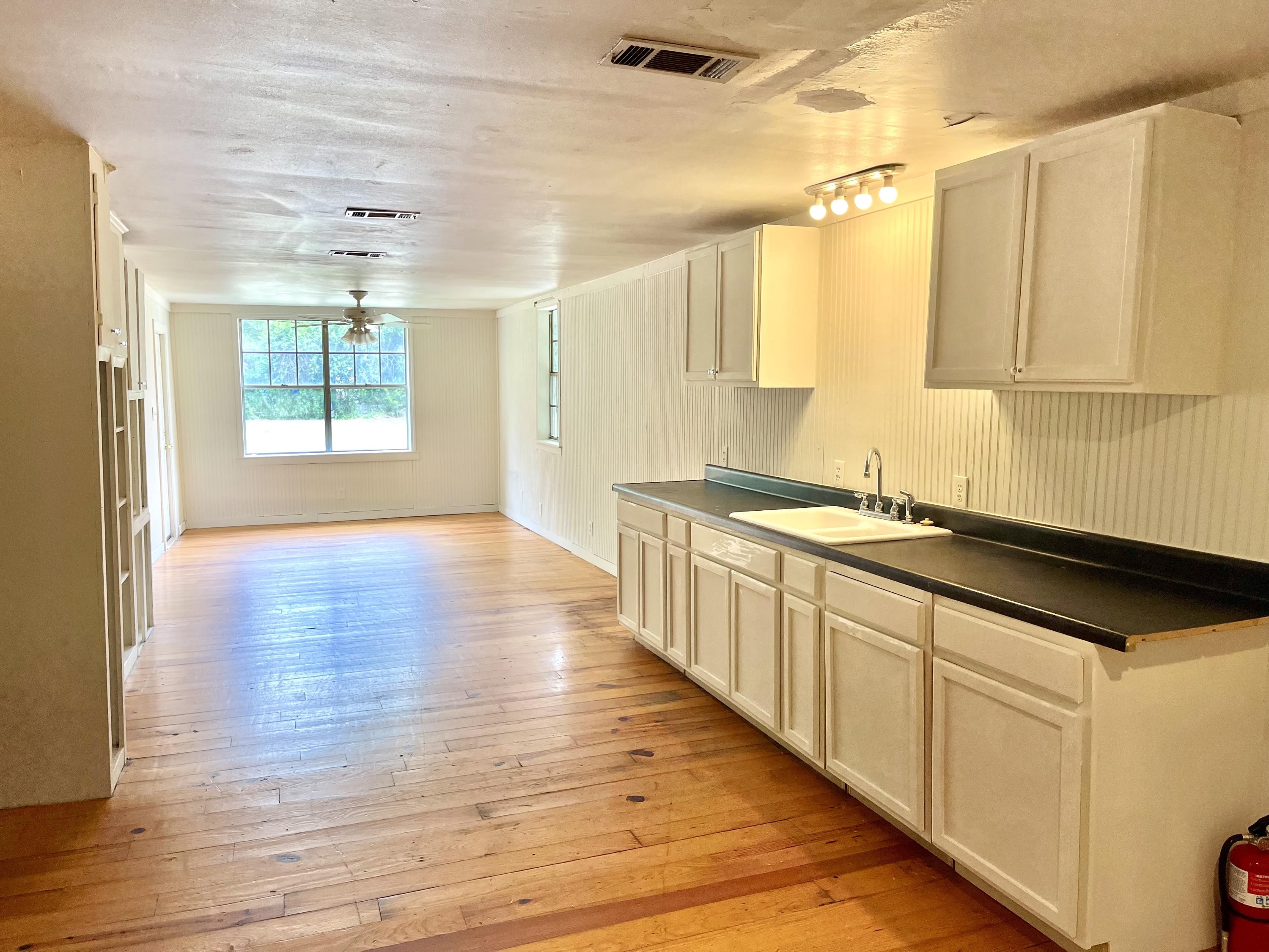 467 West Buchanan Street – photo 2
