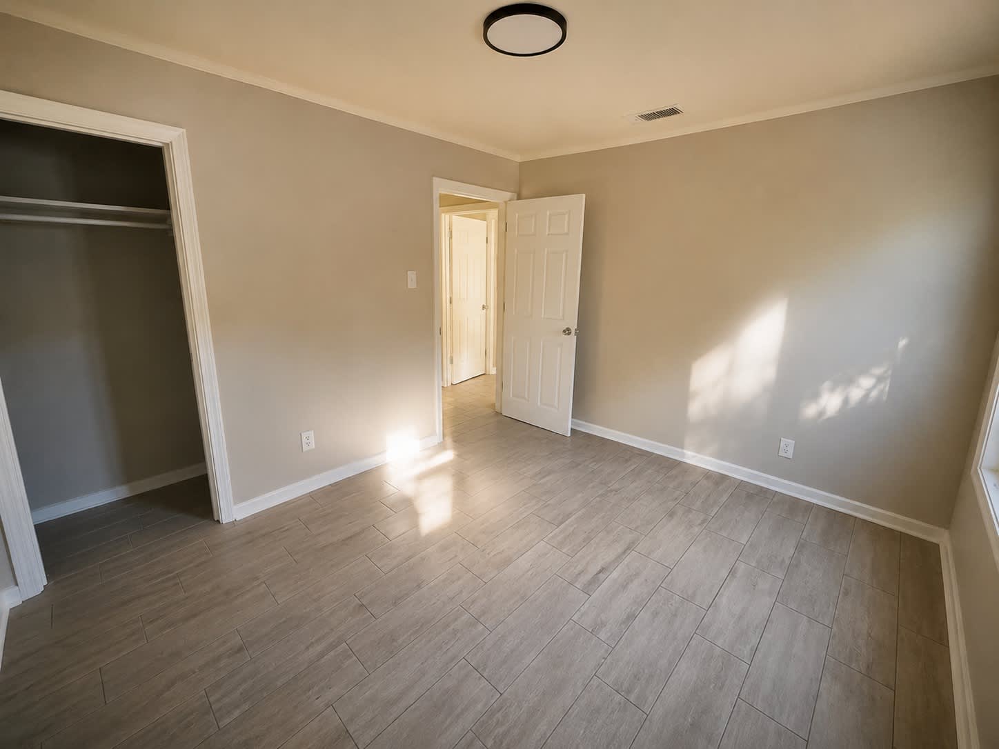 3744 Mandalay Drive – photo 4