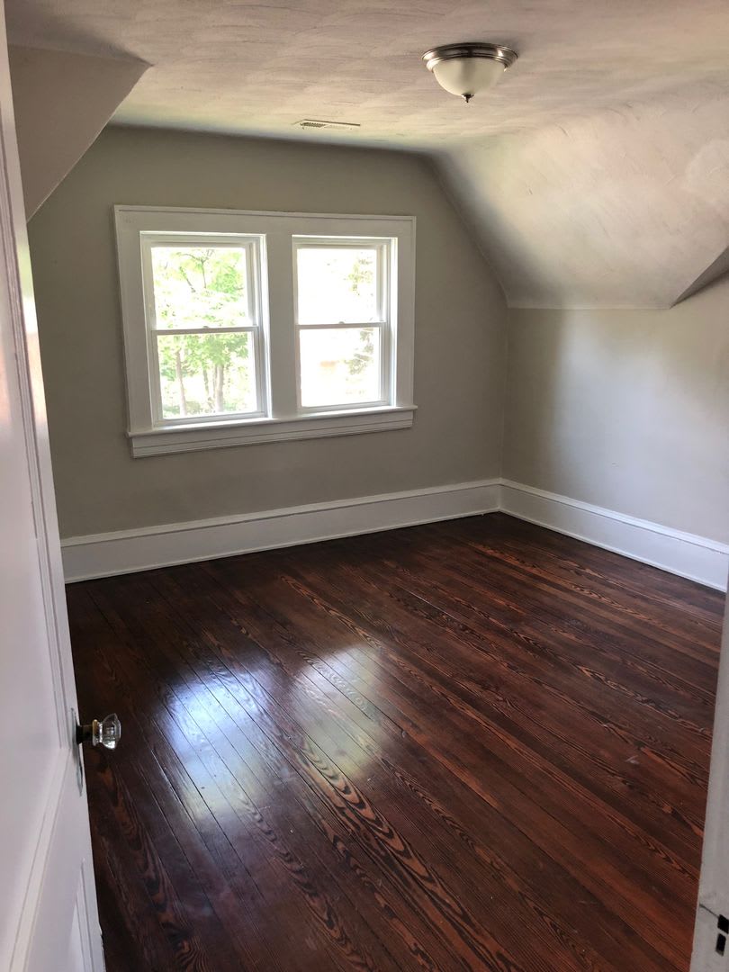 837 30th St 3bed/1bath $1395 – photo 5