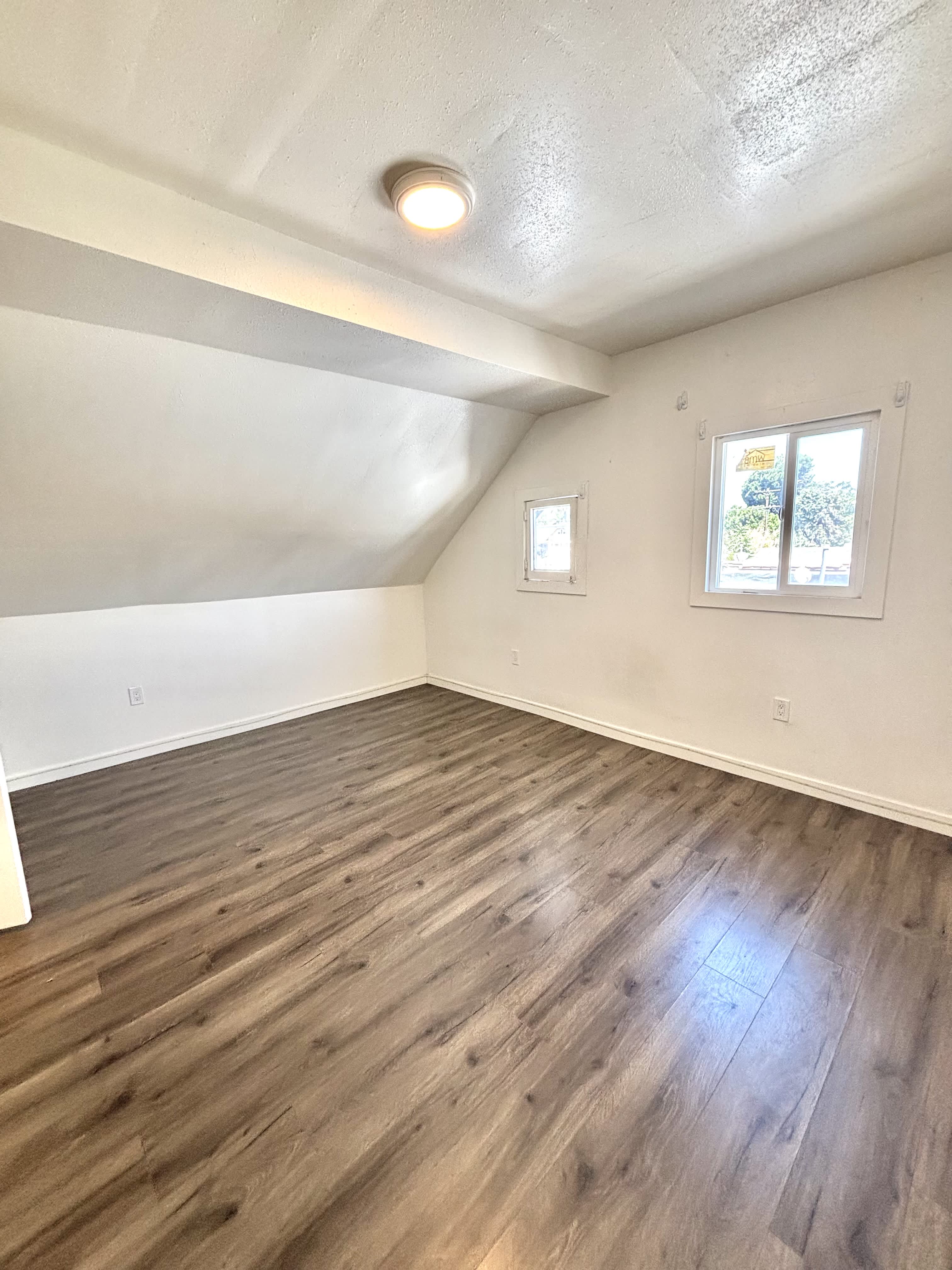 4059 Brighton Ave – photo 2