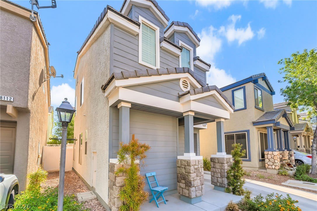 8116 Golden Flowers Street – photo 3