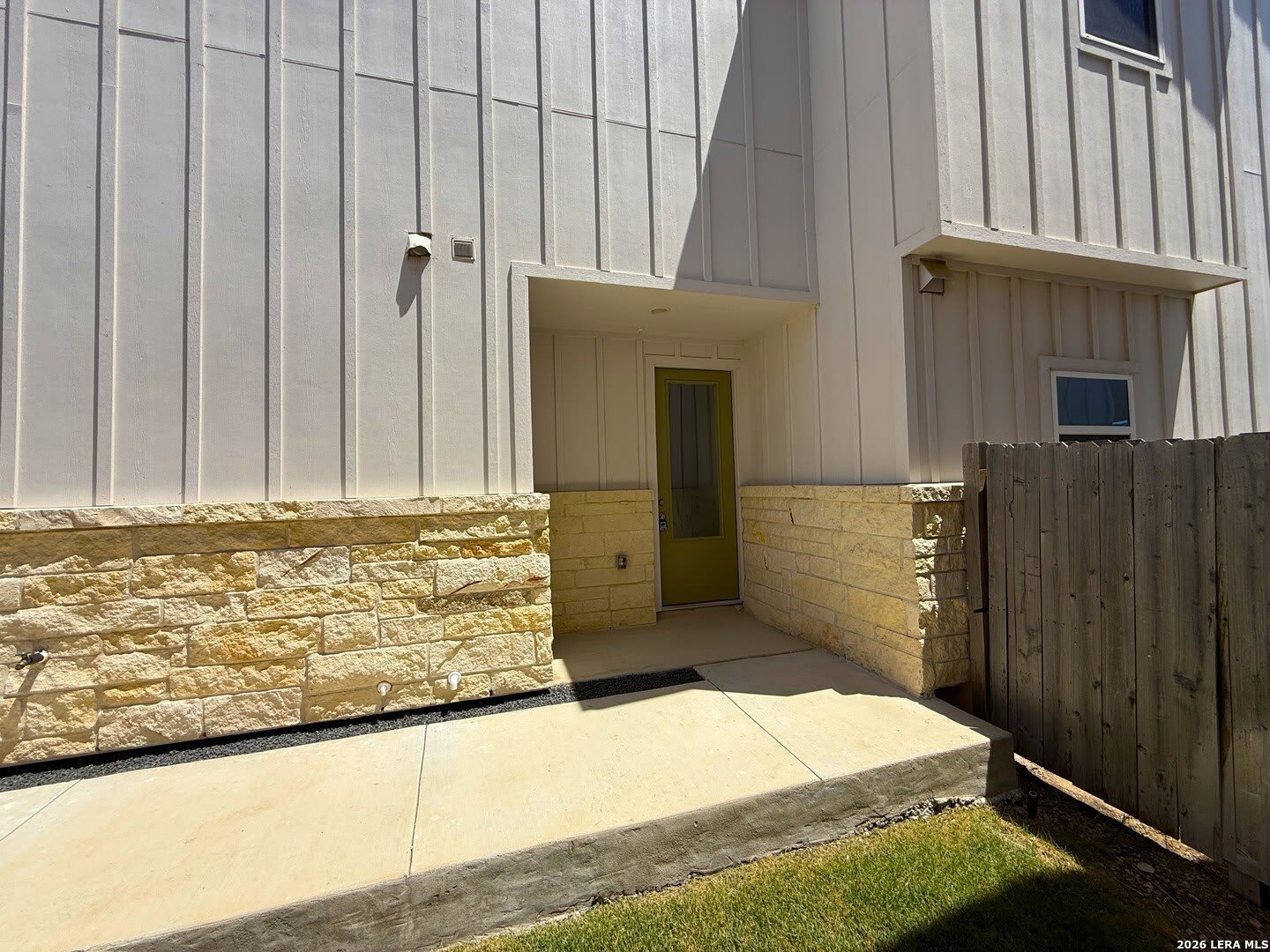 236 Sapphire – photo 2