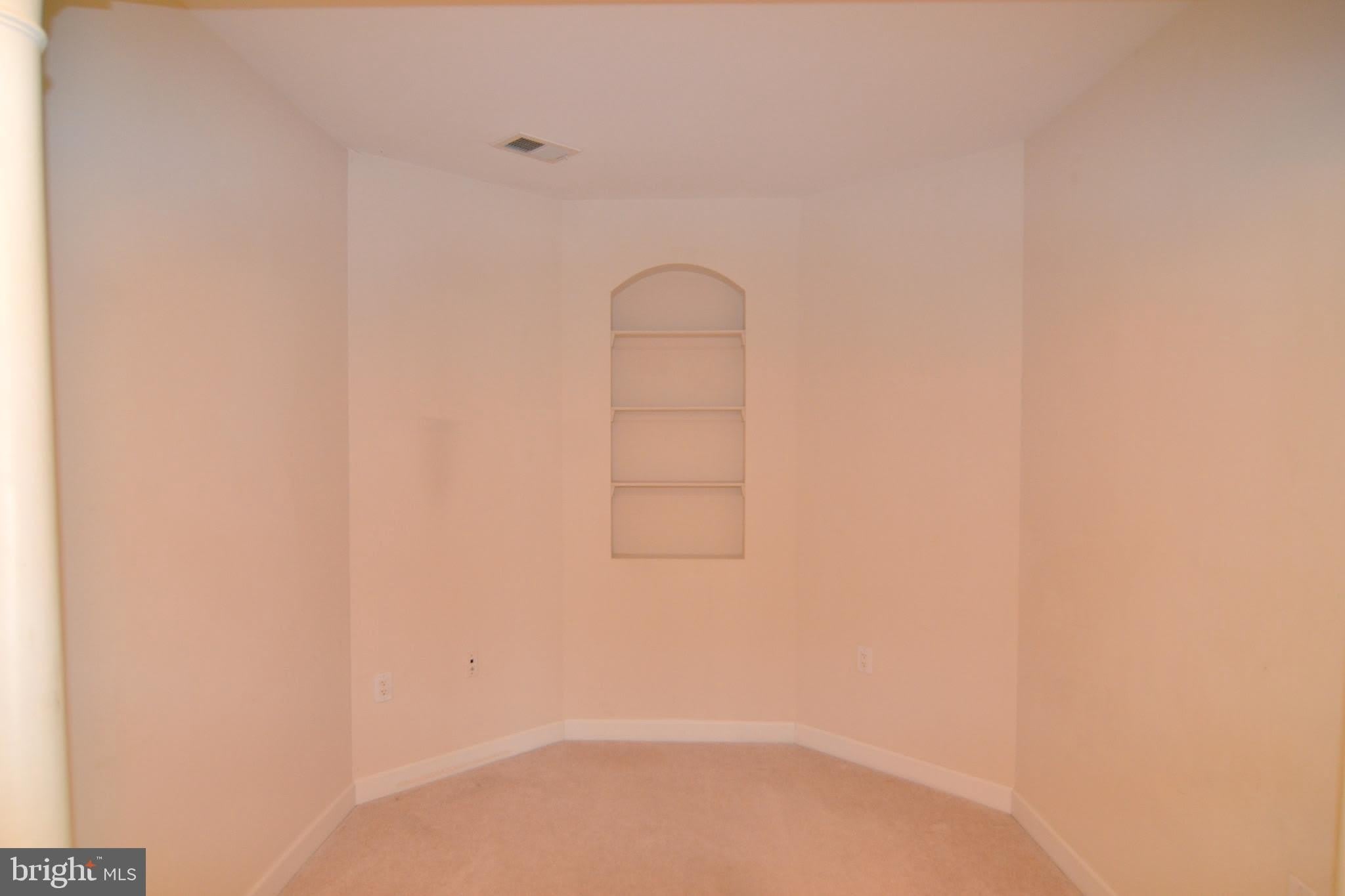 600 EDELEN STATION Place – photo 3