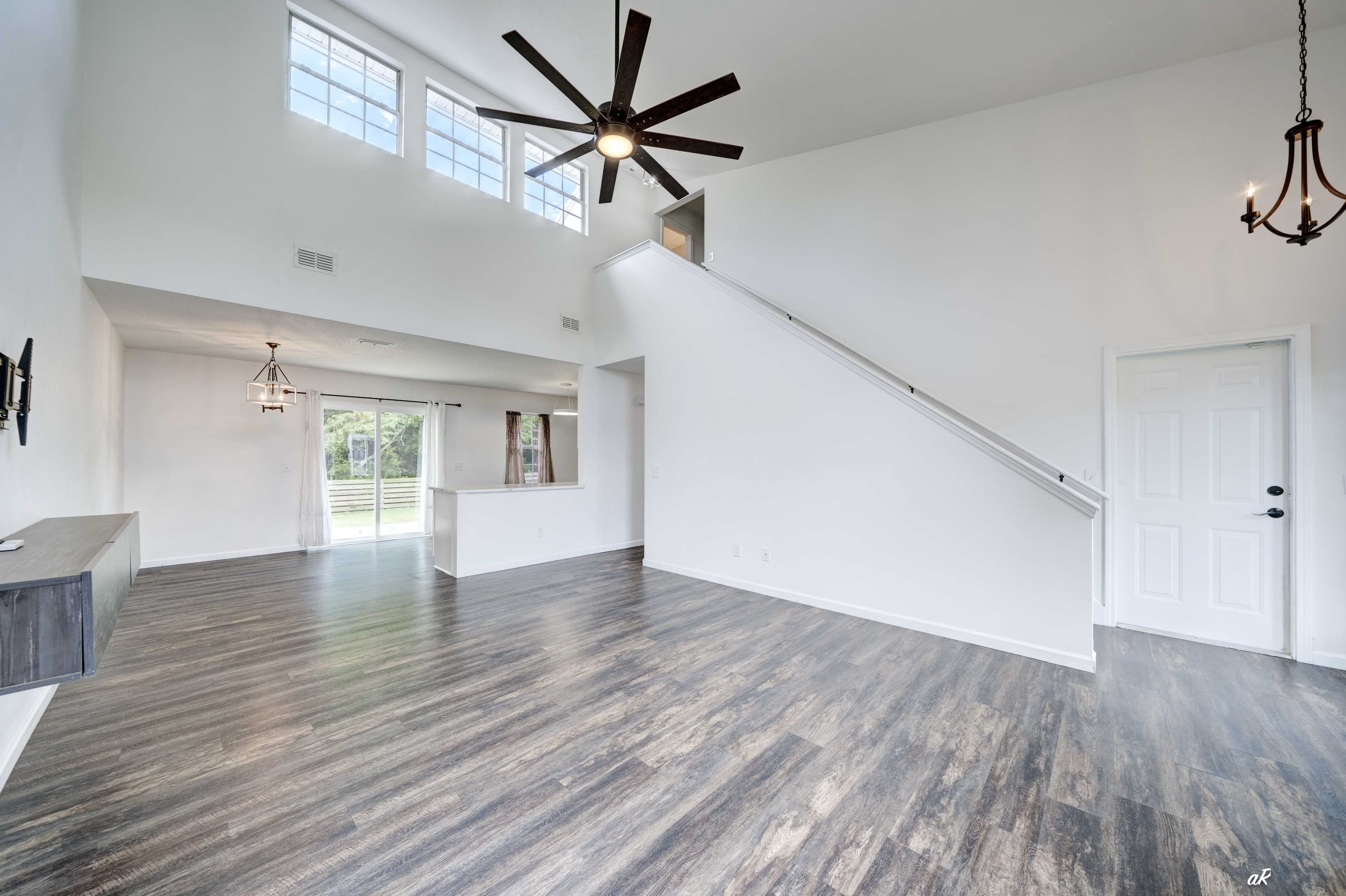 6226 Wallace Road – photo 2
