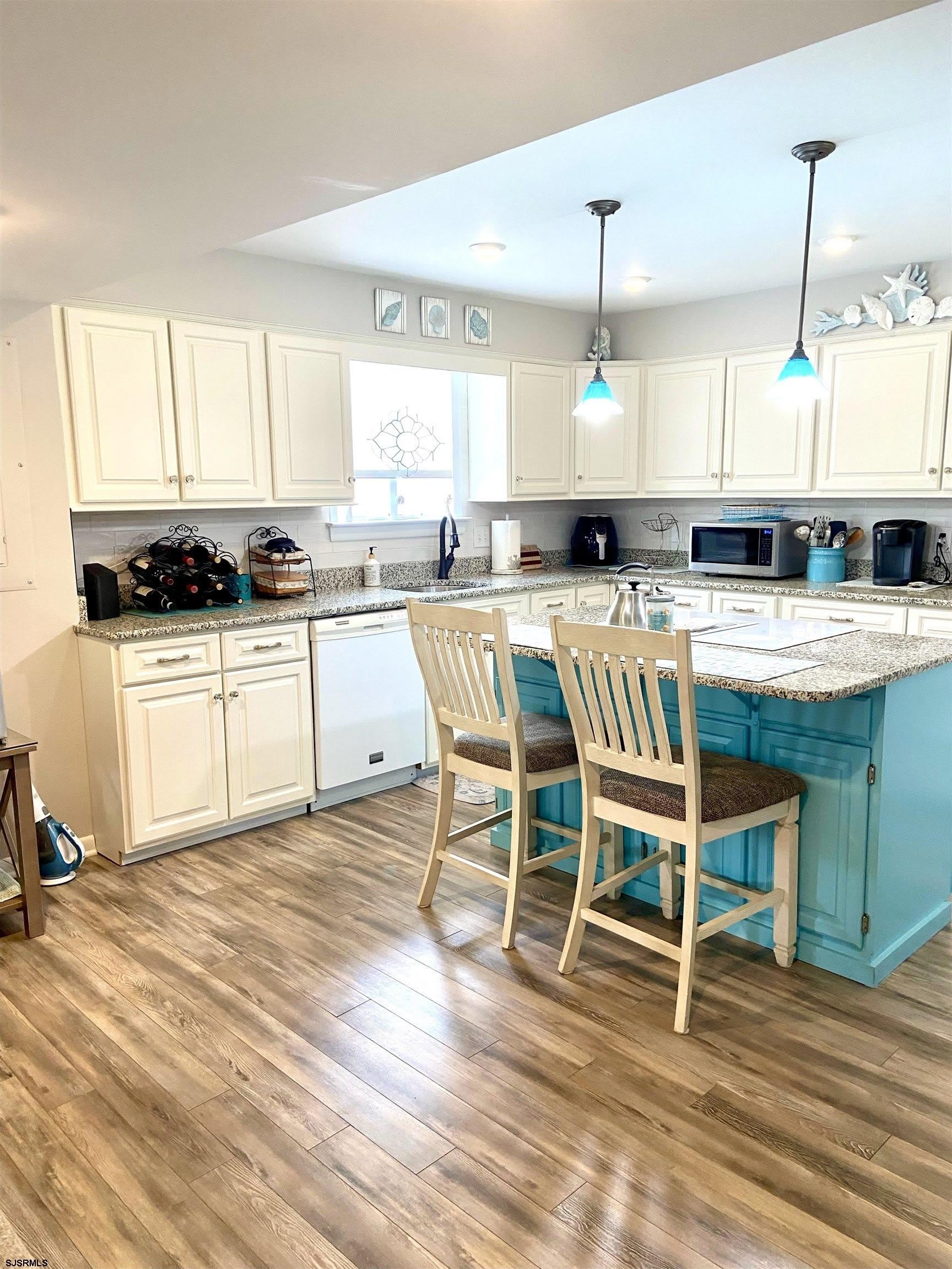 9103 Amherst Ave – photo 4