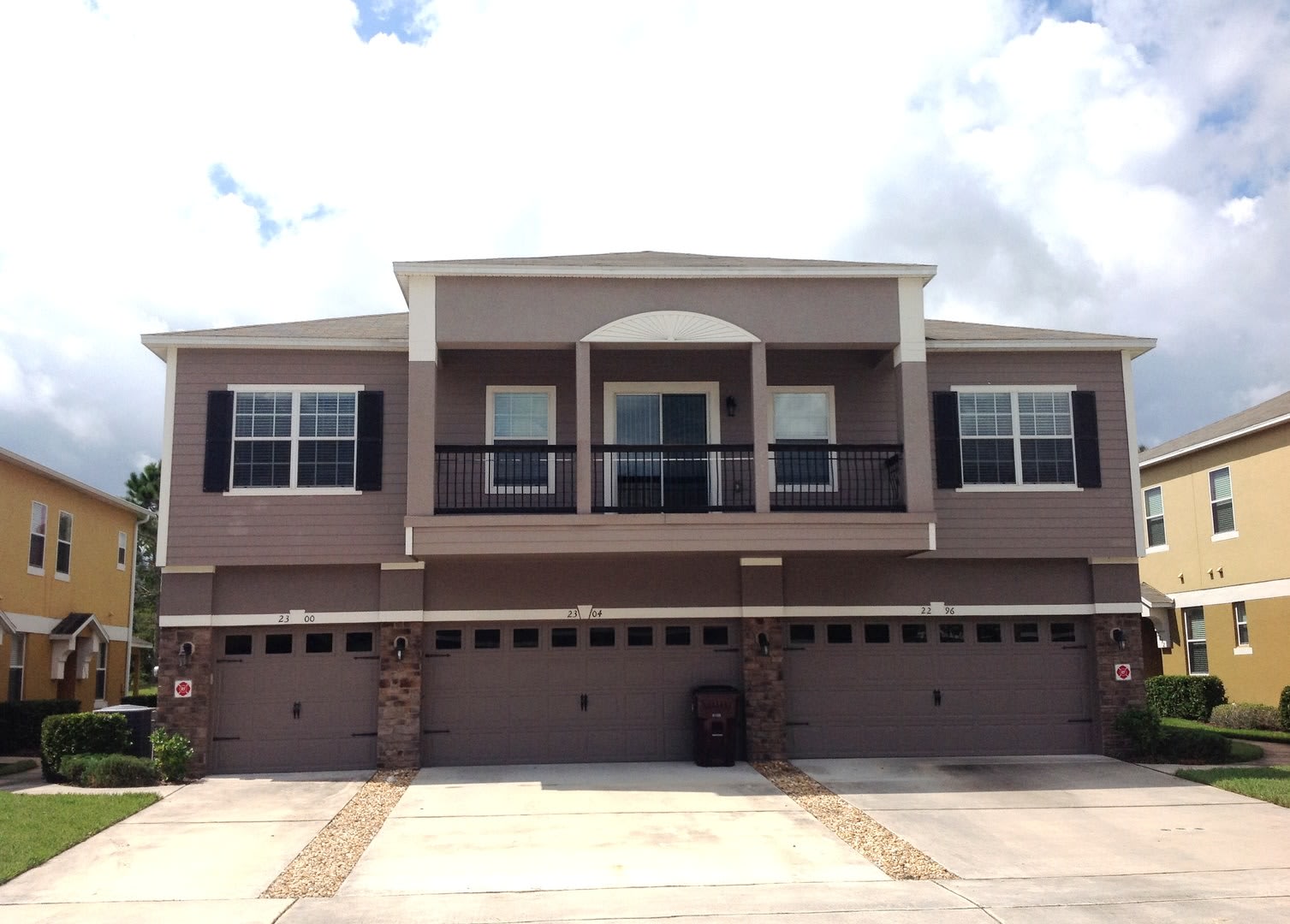 2 Bed /2 bath with Garage – photo 1