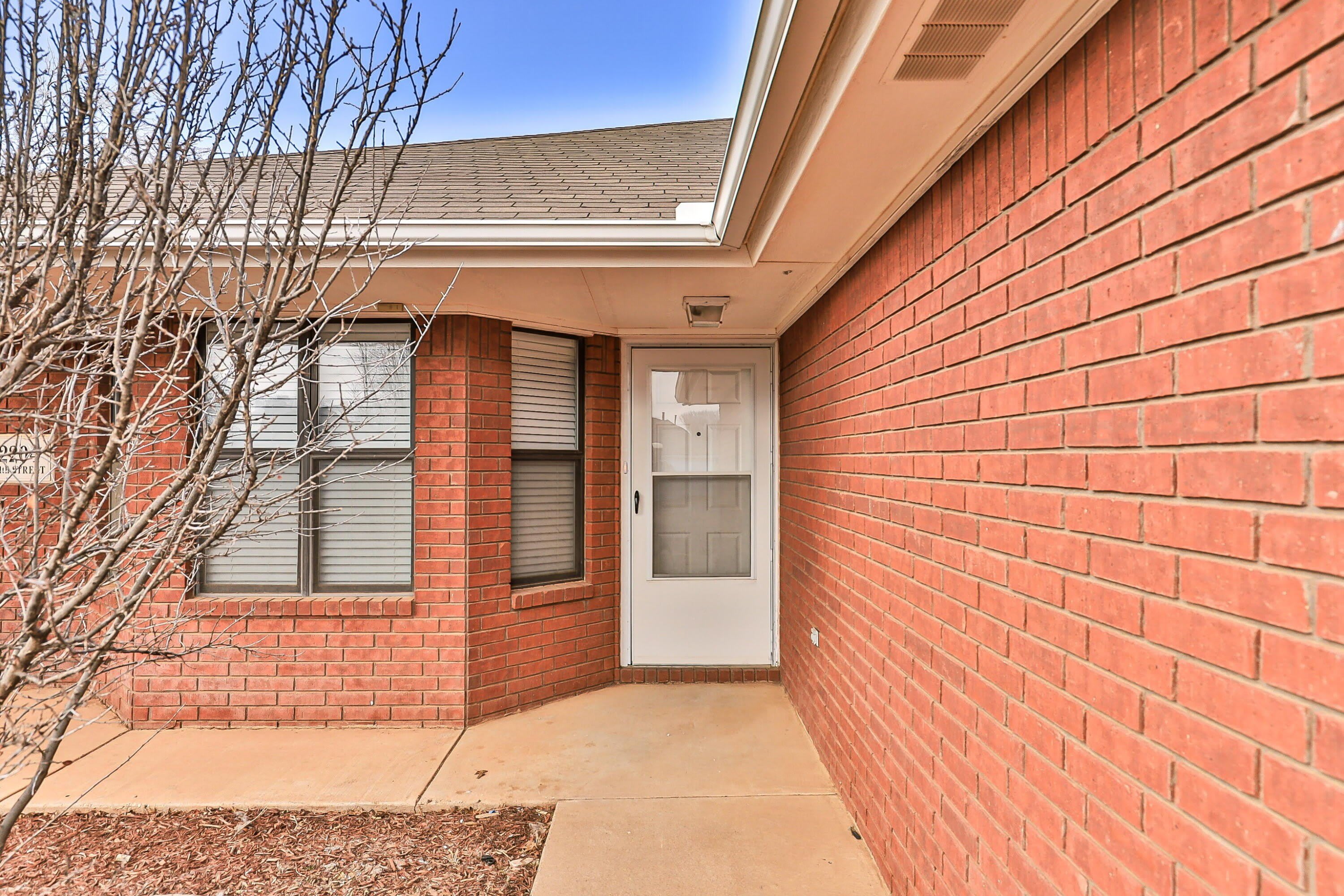 2204 94Th Street – photo 3