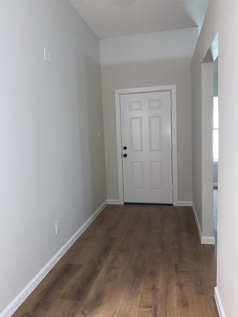 Gorgeously Updated 3 Bedroom 2 Bathroom Home with Garage! – photo 3