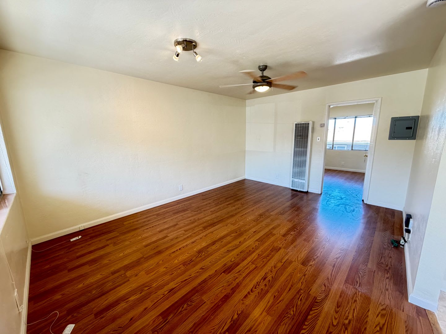16727 Liberty Street – photo 4