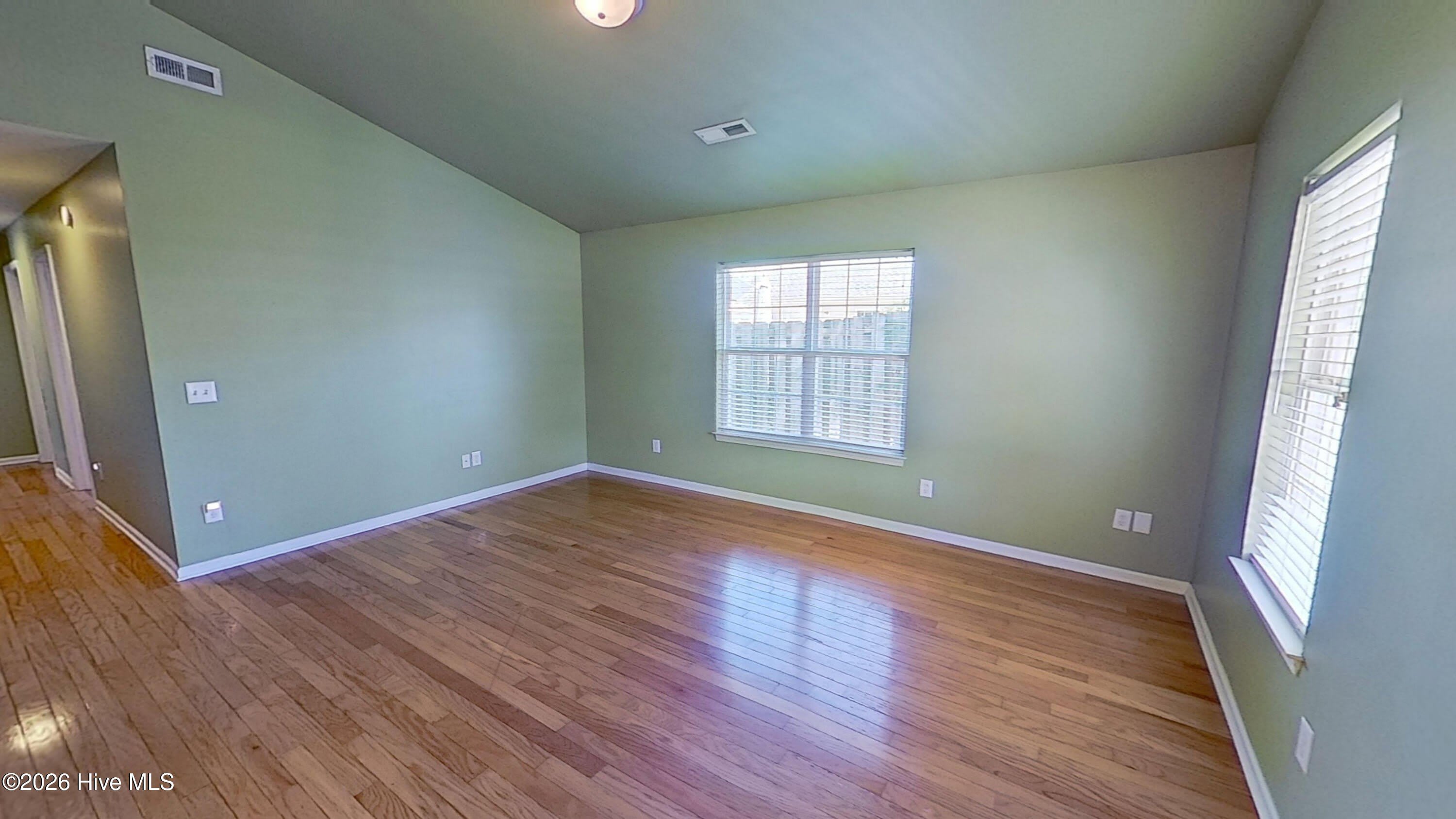 627 Tabor Lane – photo 2