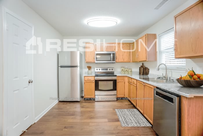 4366 Fullwood Court – photo 2