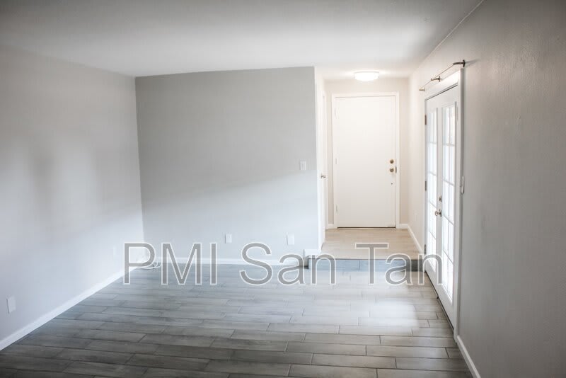 821 South Casitas Drive – photo 4