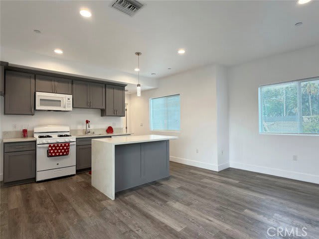 1493 Atlantic Avenue – photo 5