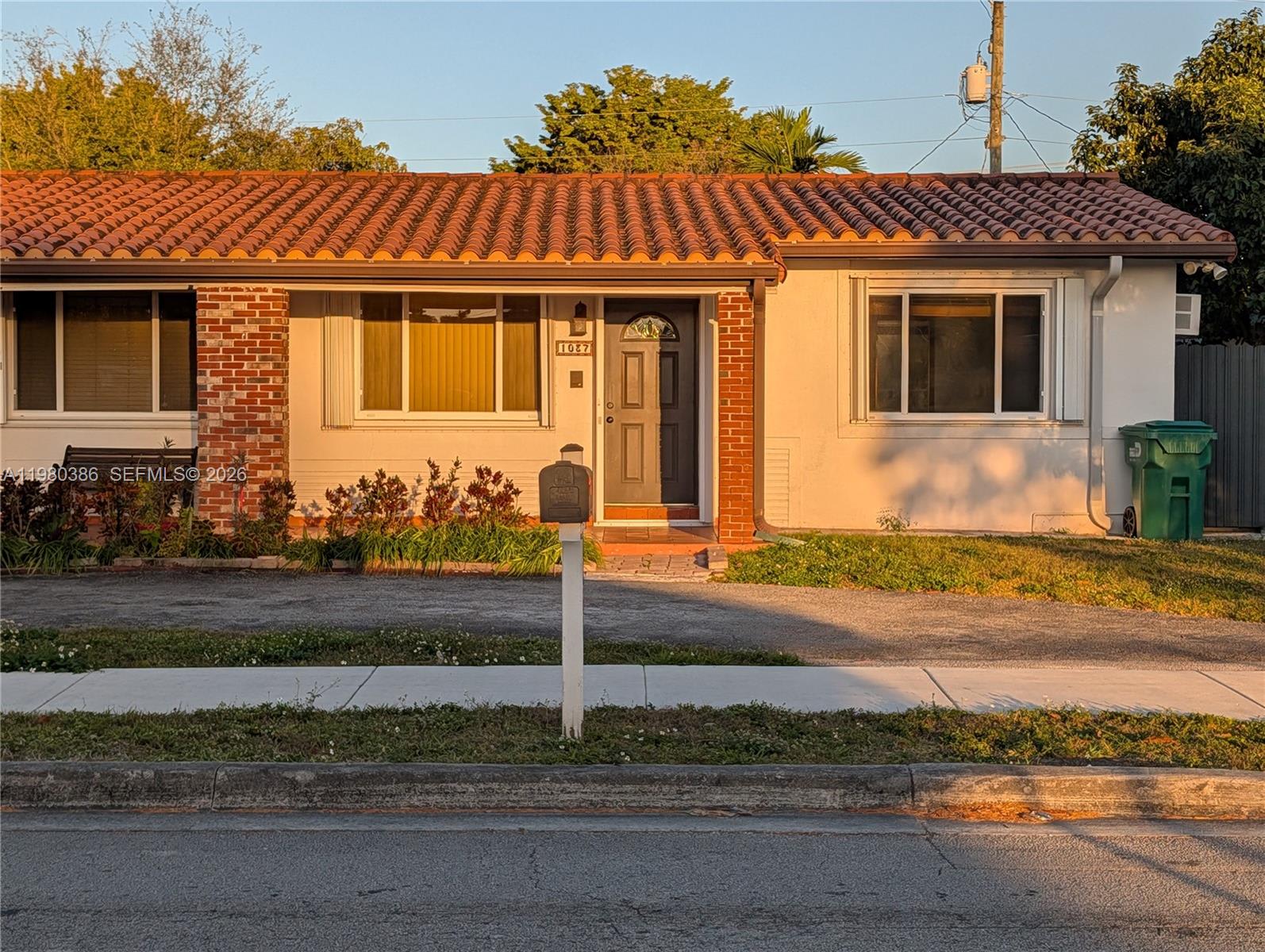 1037 Sw 76Th Ave – photo 5
