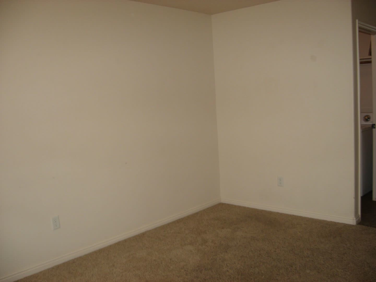 Duplex Near Iron Springs Elementary – photo 5