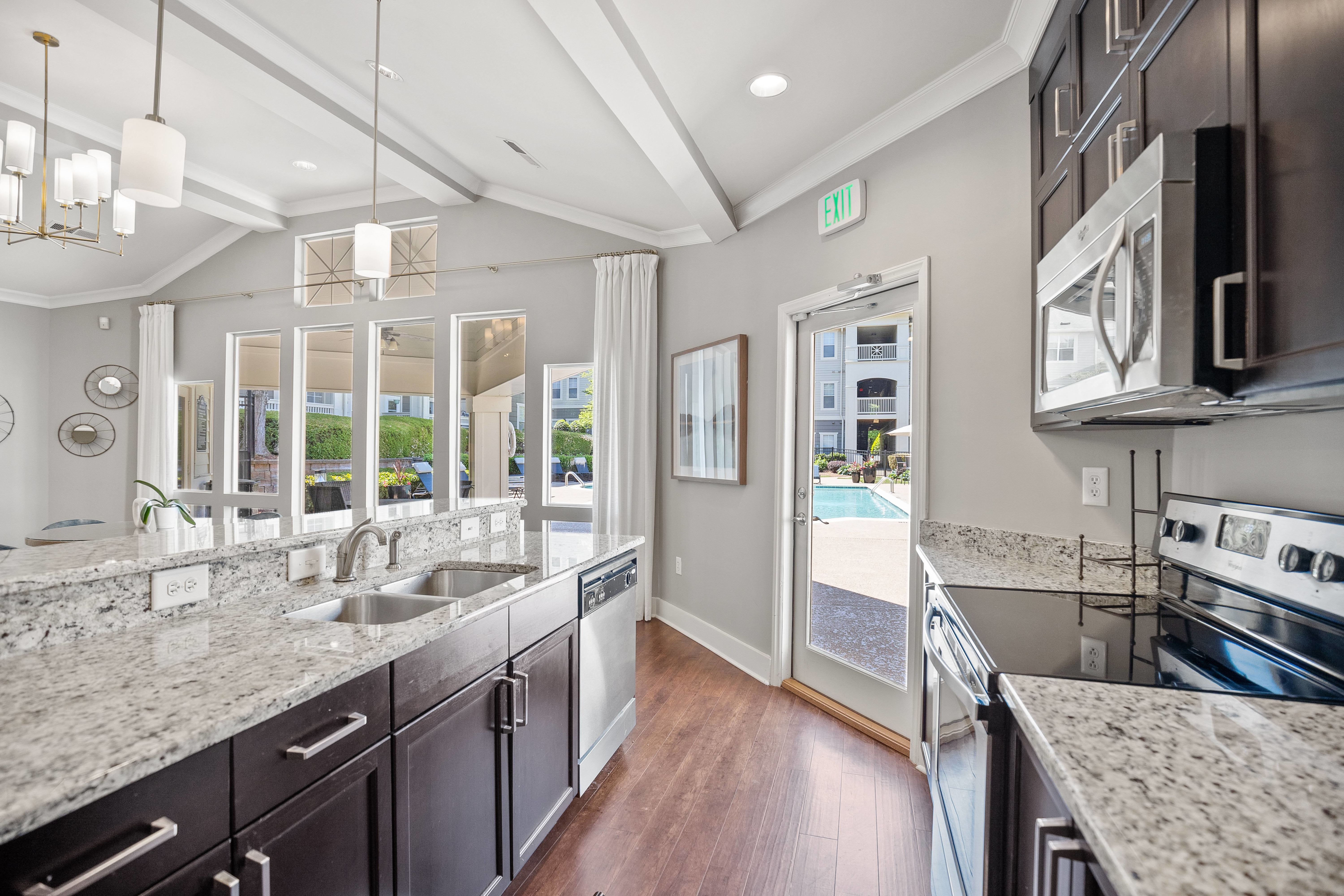 Mayfaire Apartments – photo 4