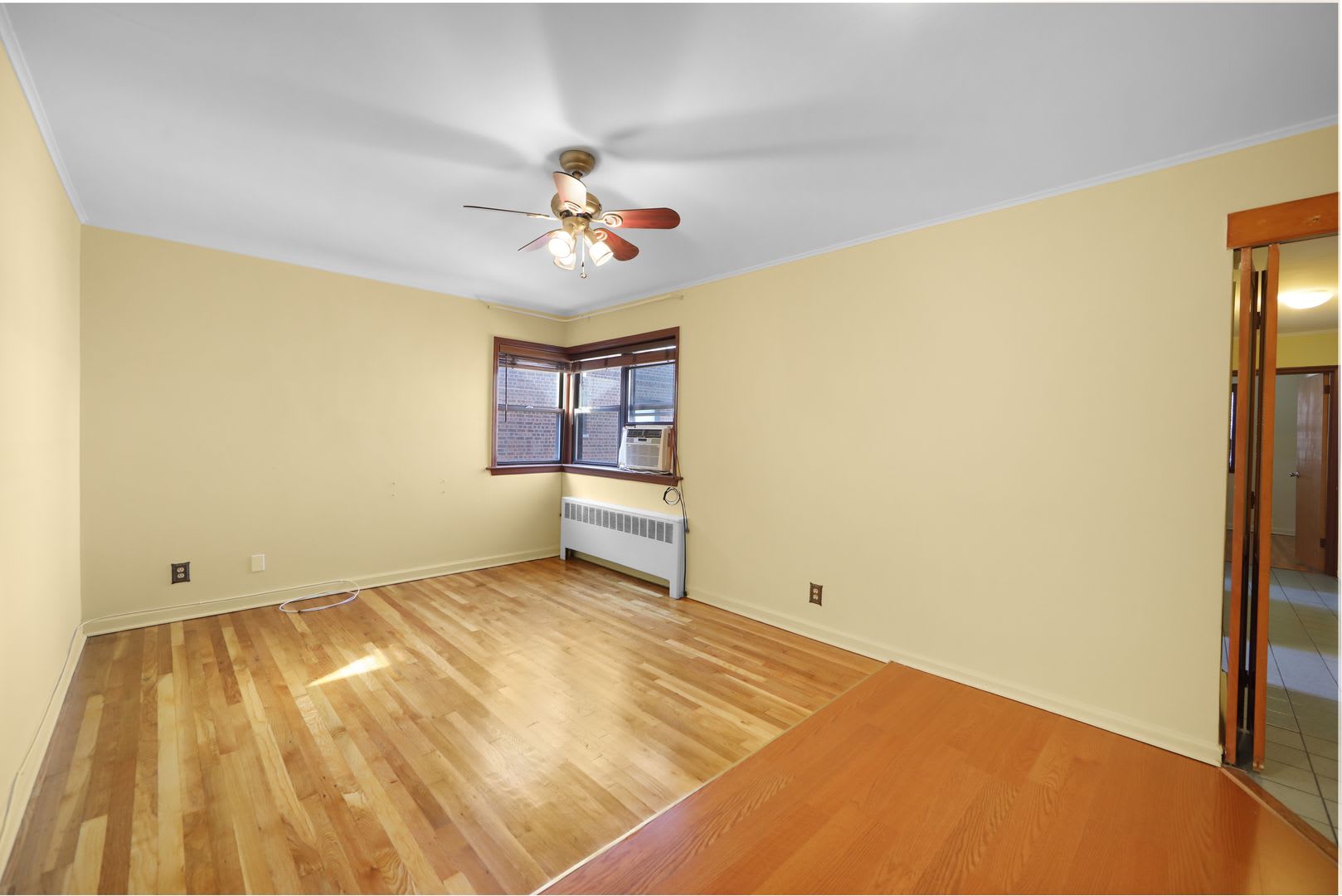 Hudson Terrace E7 1 Bdrm 1 Bath – photo 1