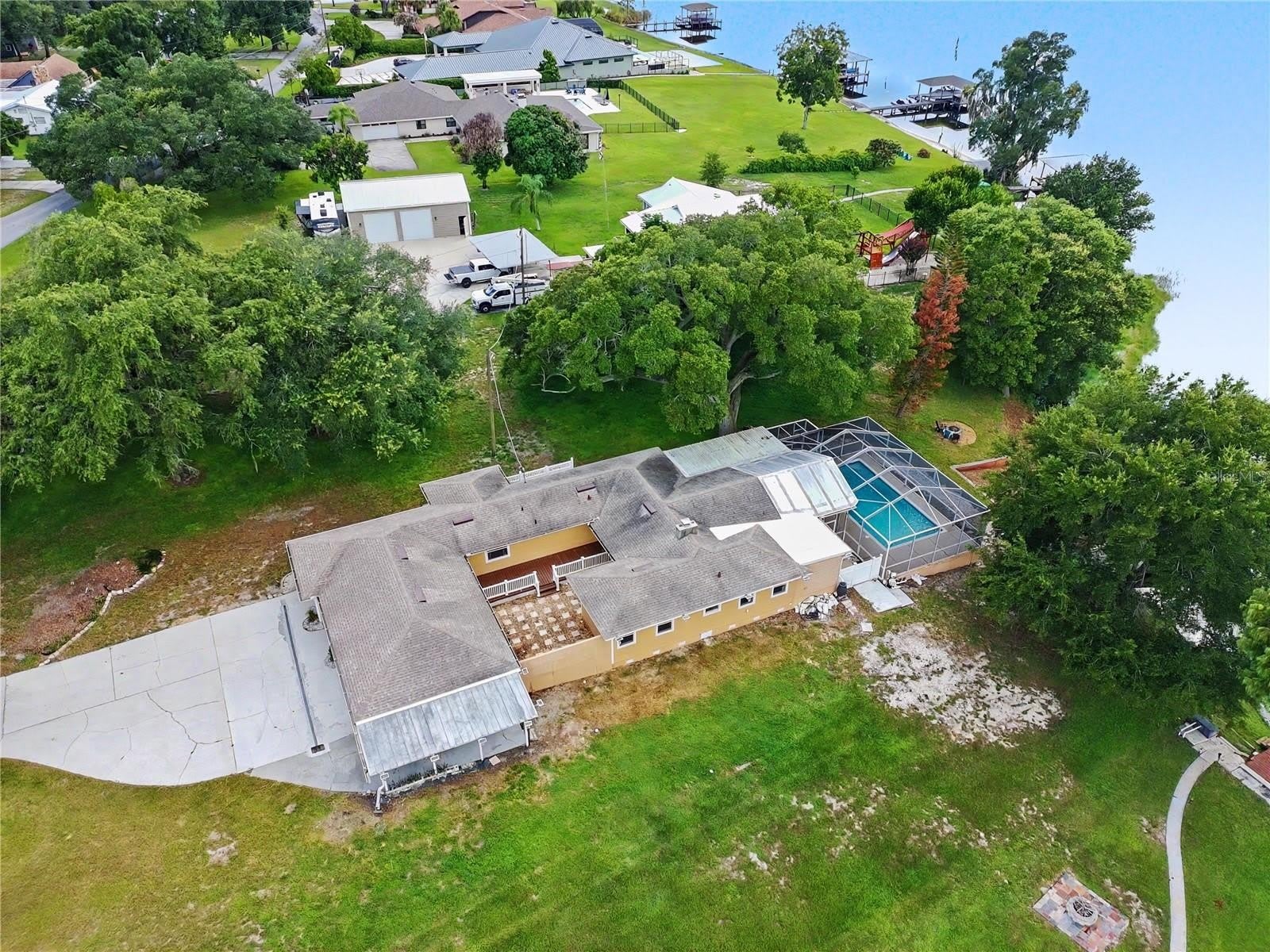 125 Lake Roy Drive – photo 5