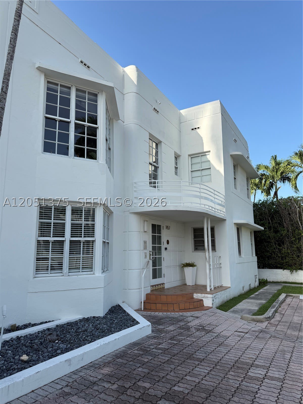 1457 Meridian Ave – photo 2