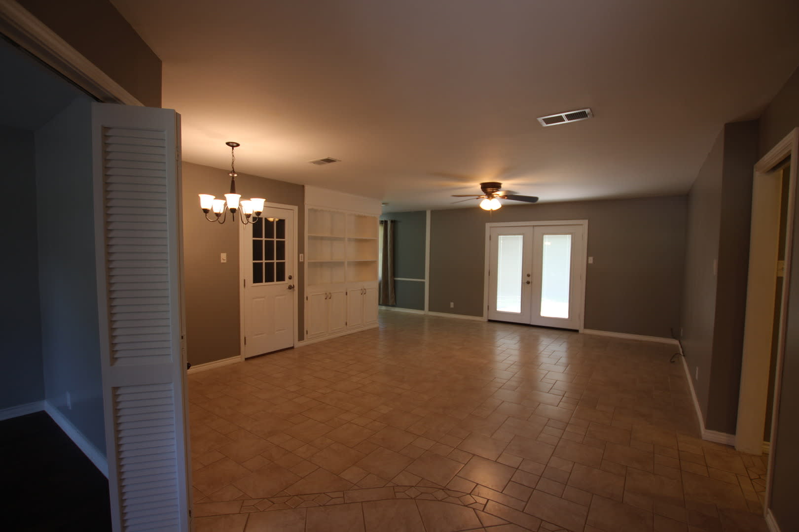 Coming Soon 3 Bedroom 2 Bathroom Home Near Ut Tyler – photo 3