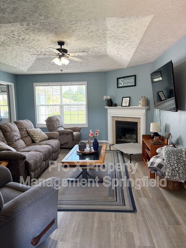 4444 North Farm Road 157 – photo 5