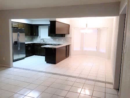 113 E Blancas Dr – photo 2