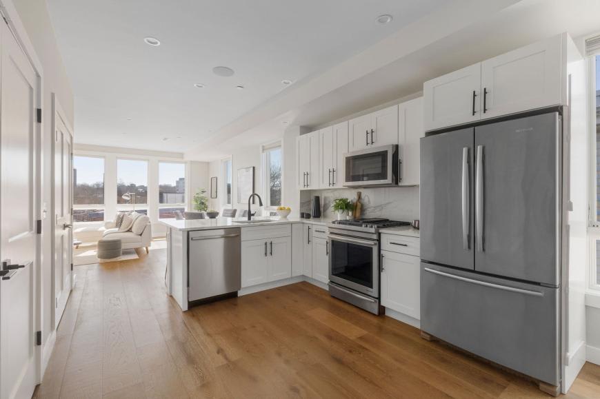 17 Chestnut Ave. – photo 3