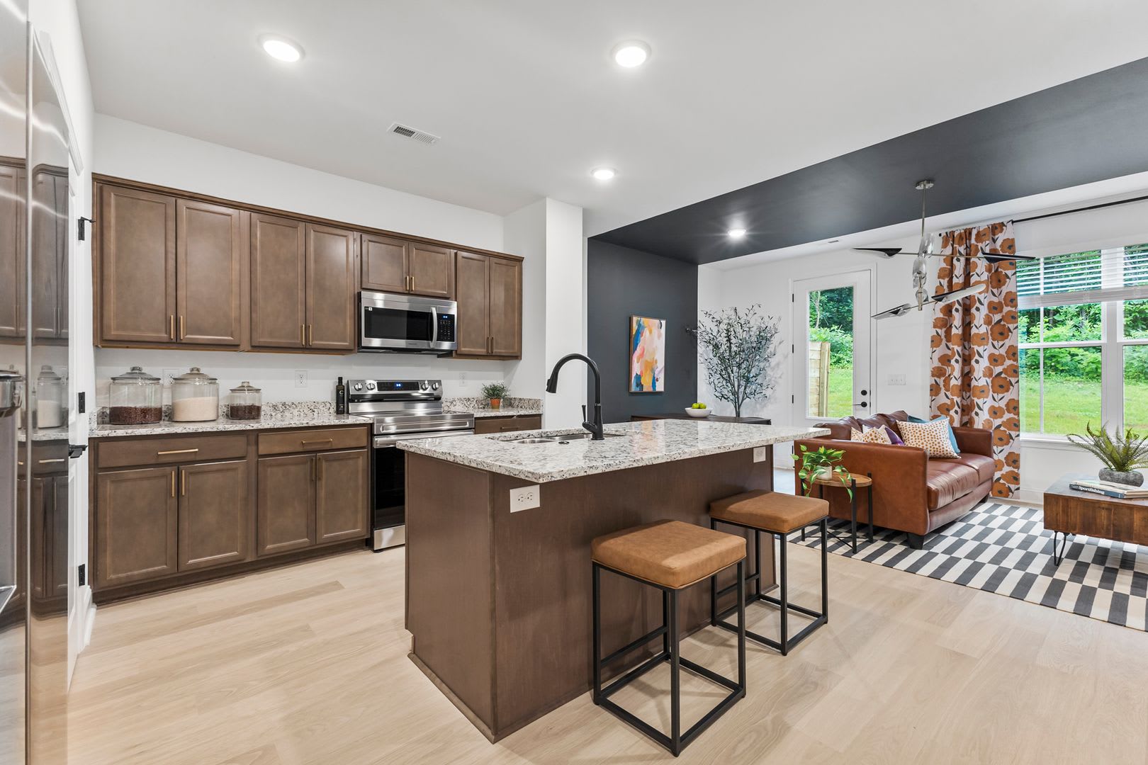 3-Bed, 2.5-Bath Townhome with Washer & Dryer Included – photo 5