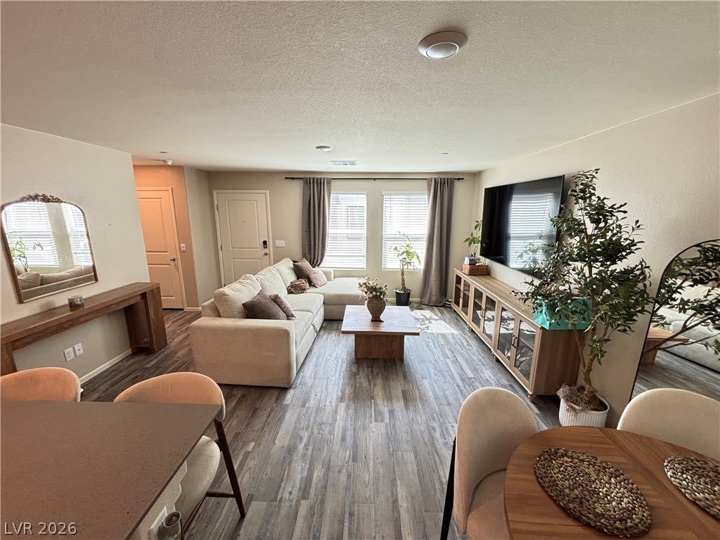 6173 Hibiscus Garden Street – photo 5