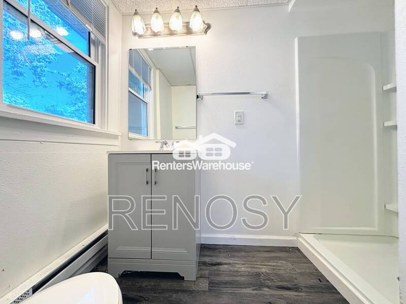 1123 24Th St – photo 4
